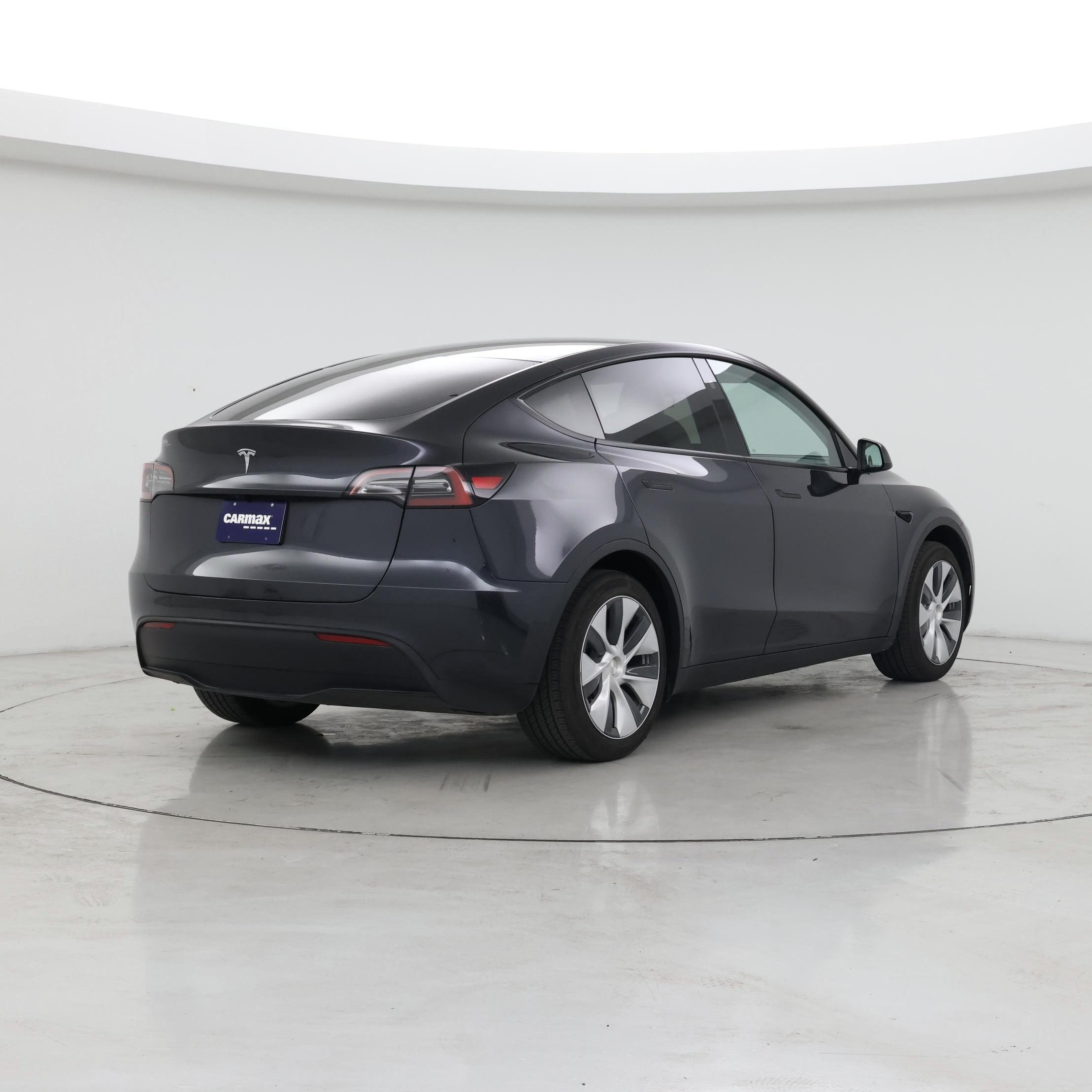 Thumbnail: 2024 Tesla Model Y - 8