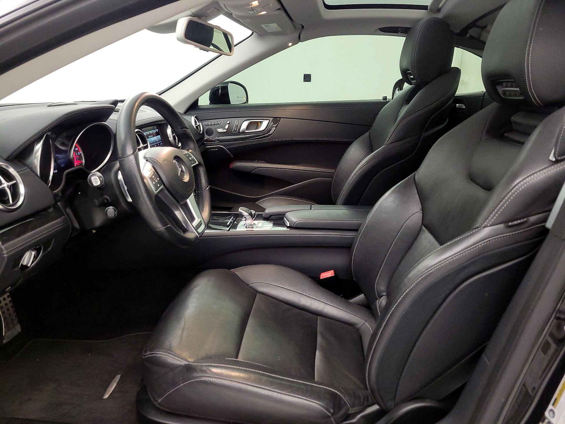 Thumbnail: 2016 Mercedes-Benz SL-Class - 11