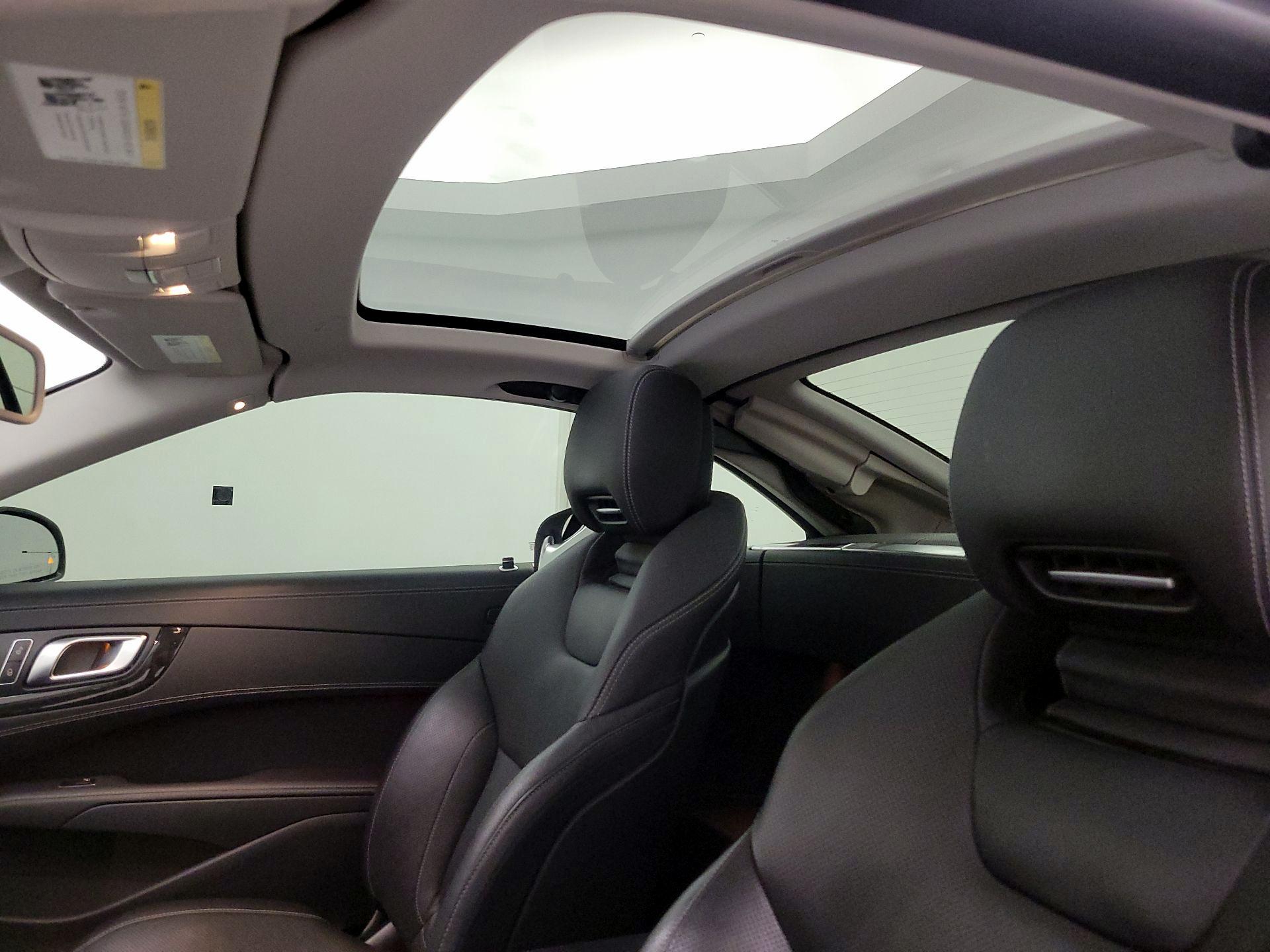 Thumbnail: 2016 Mercedes-Benz SL-Class - 19