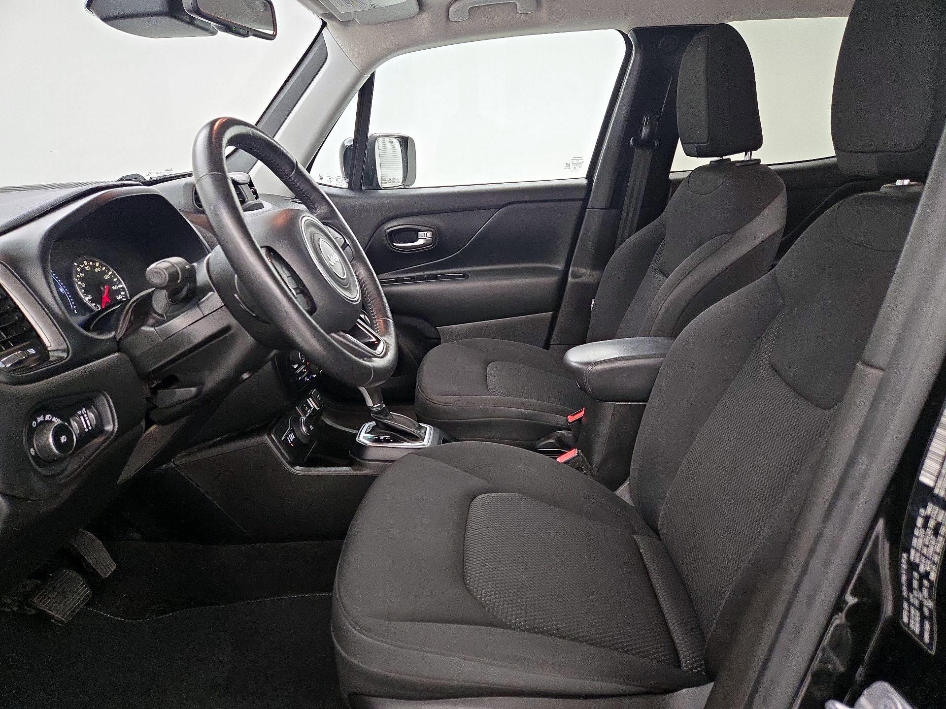 Thumbnail: 2020 Jeep Renegade - 11