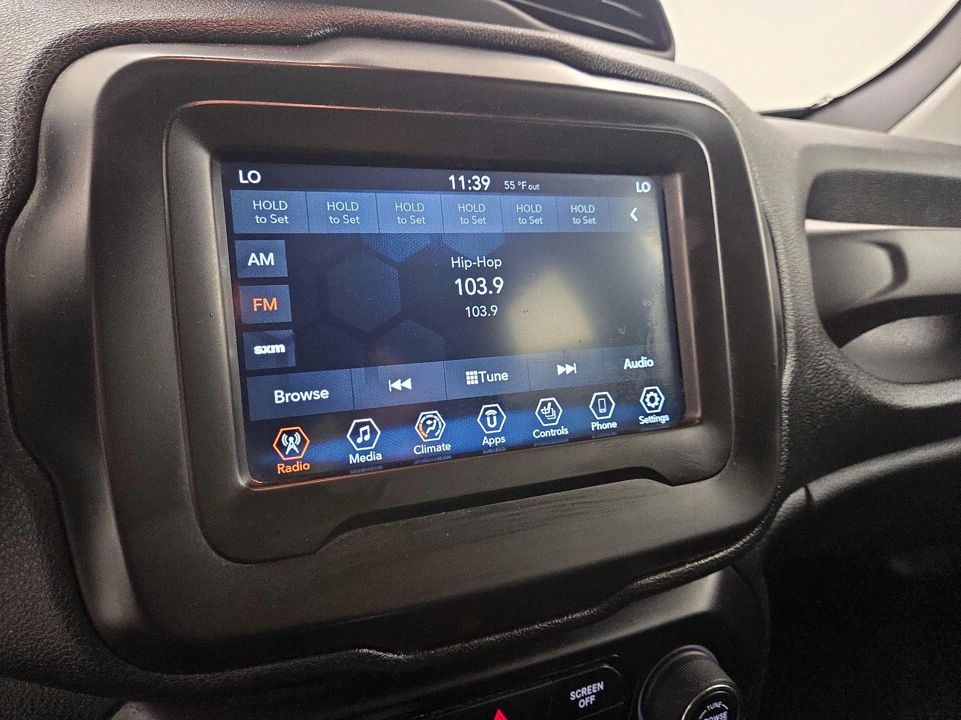 Thumbnail: 2020 Jeep Renegade - 15