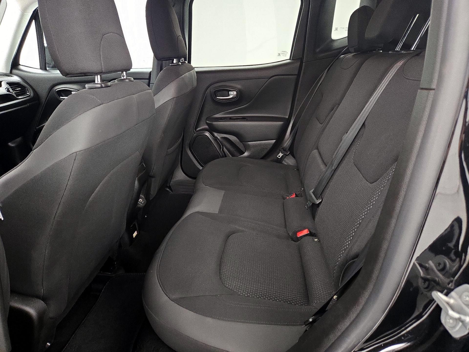 Thumbnail: 2020 Jeep Renegade - 19