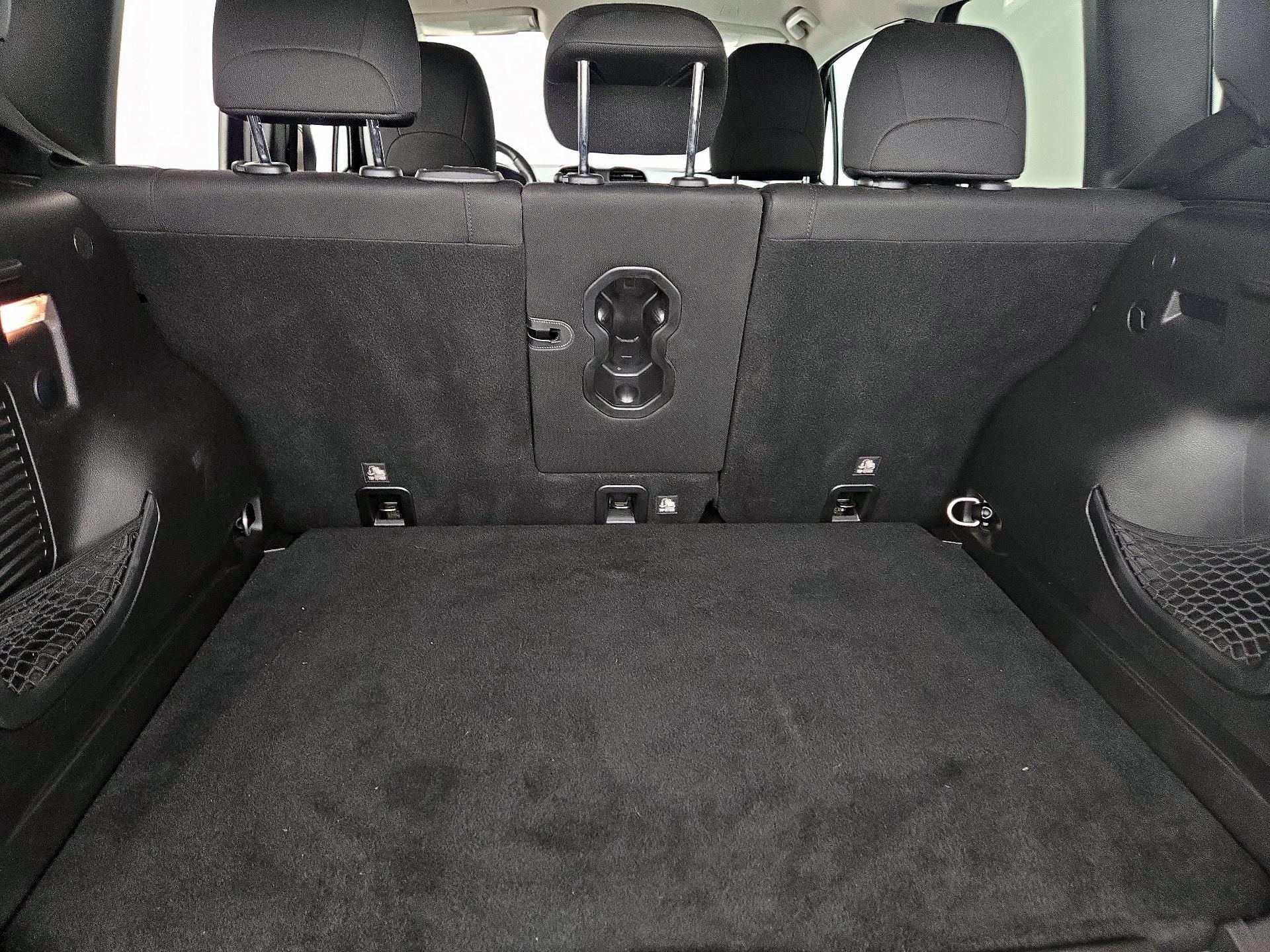 Thumbnail: 2020 Jeep Renegade - 20