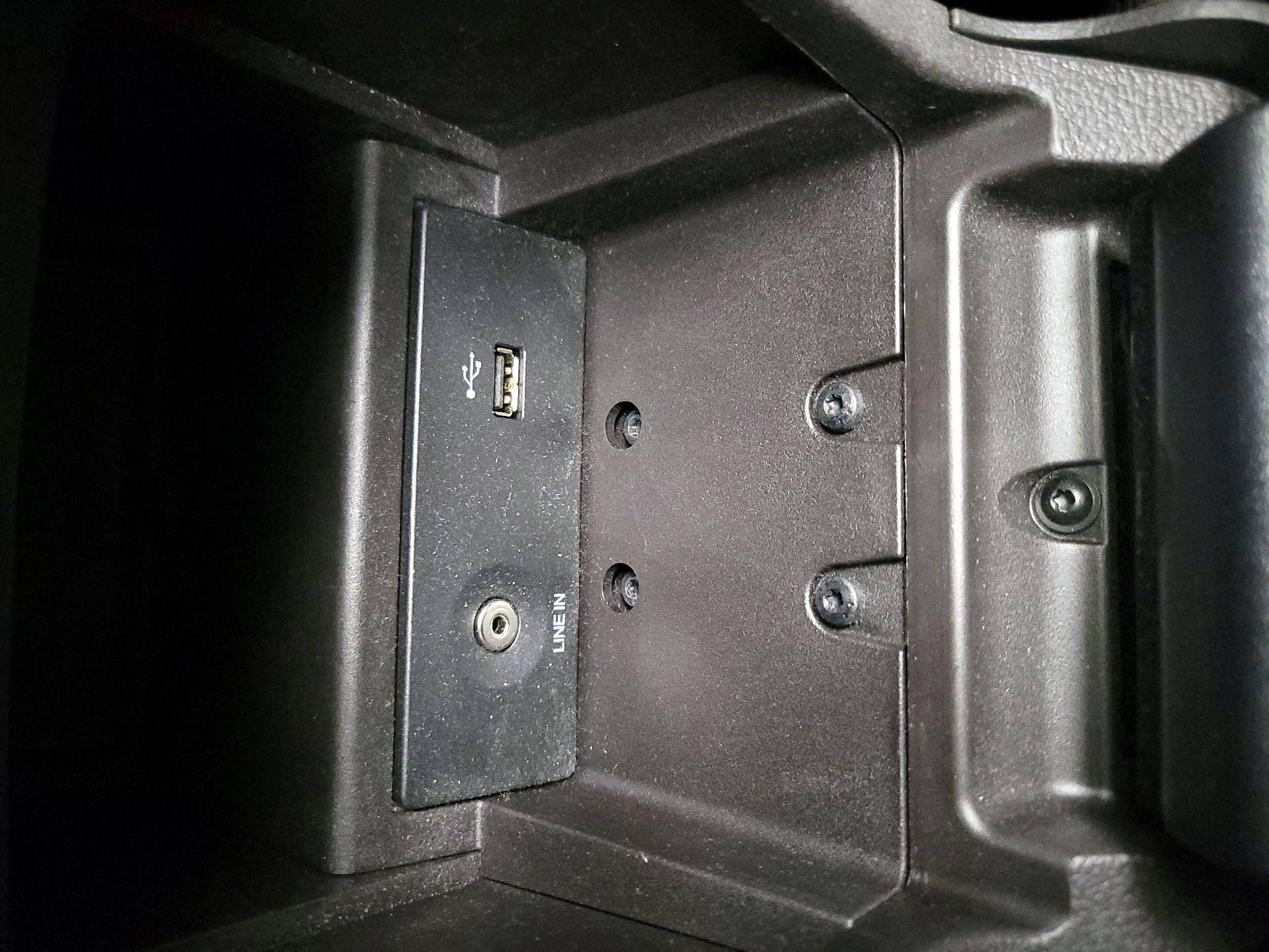 Thumbnail: 2014 Ford Focus - 17