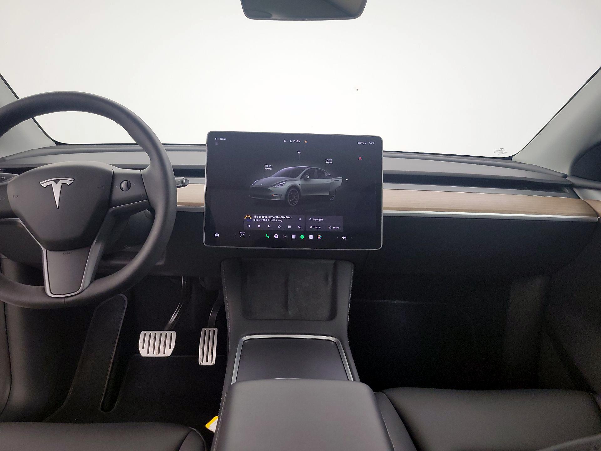 Thumbnail: 2023 Tesla Model Y - 9