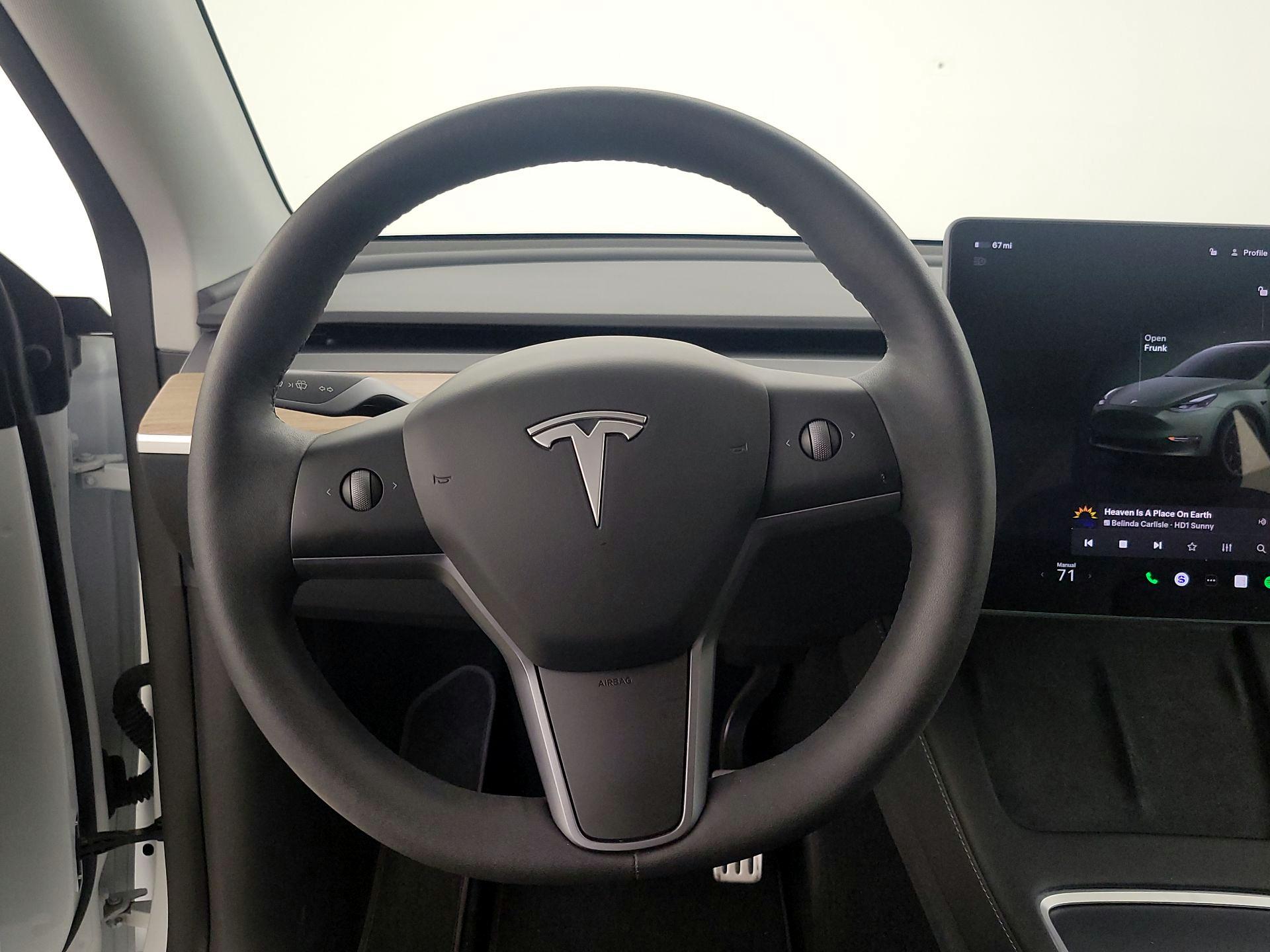 Thumbnail: 2023 Tesla Model Y - 10