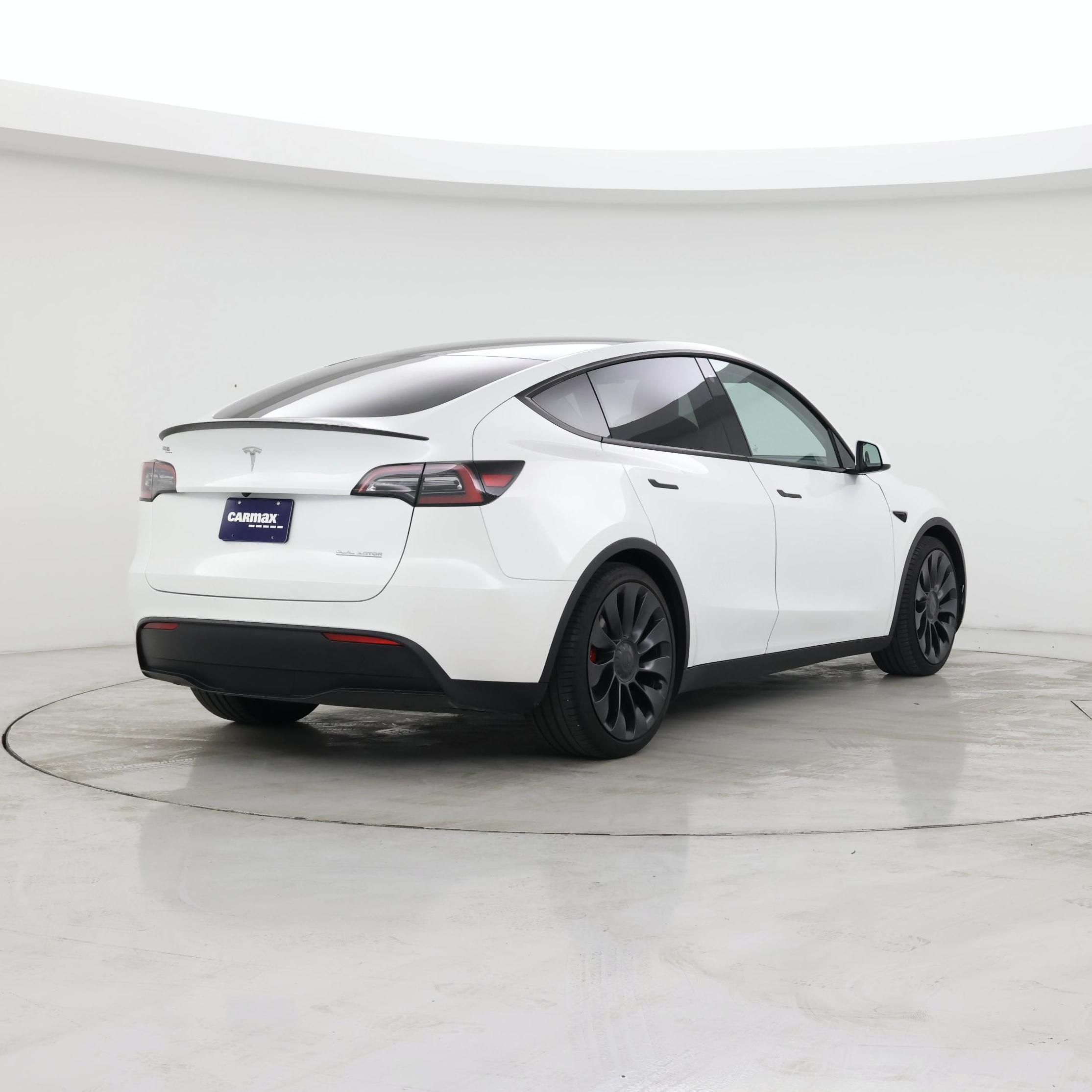 Thumbnail: 2023 Tesla Model Y - 8