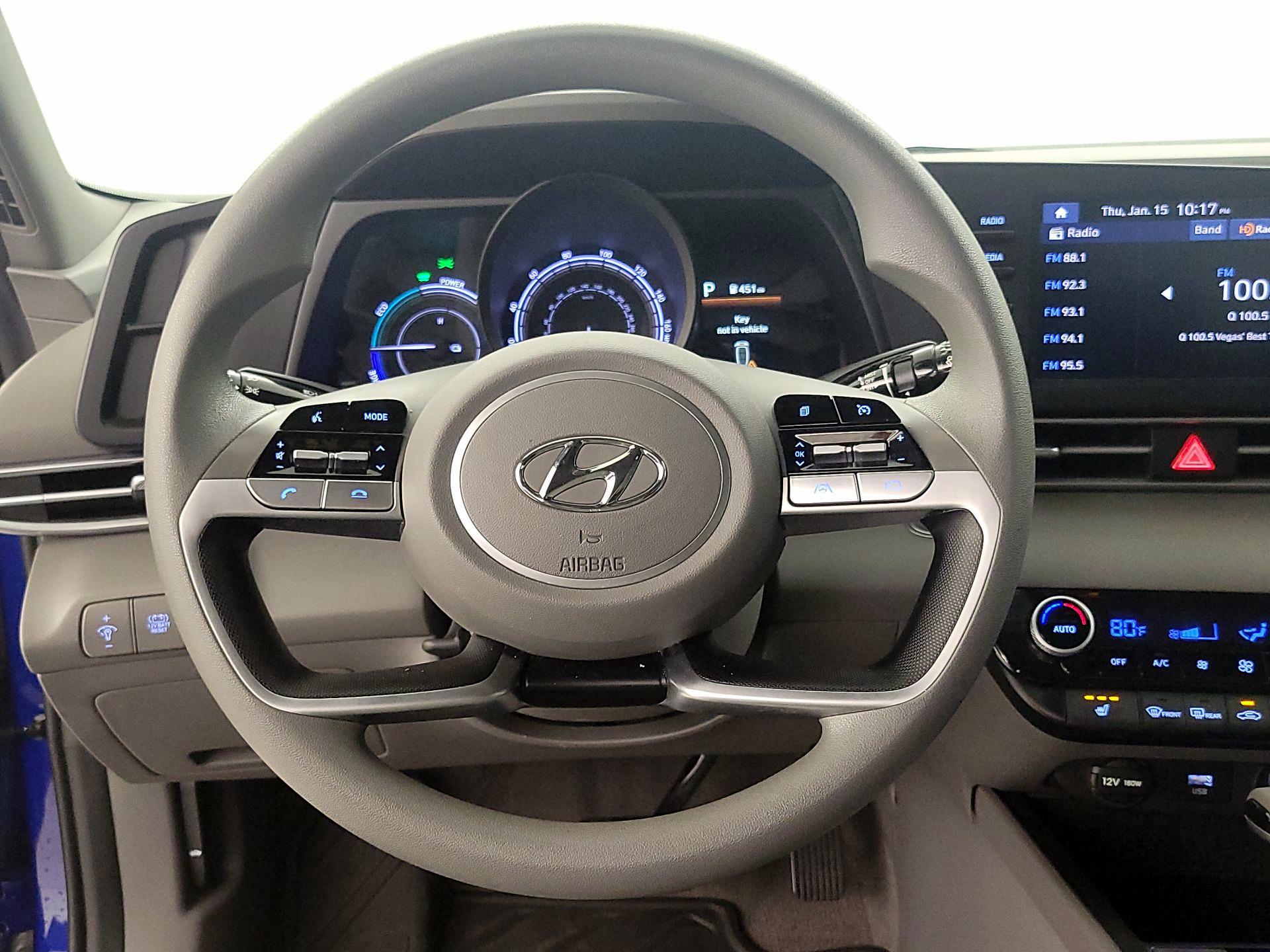 Thumbnail: 2023 Hyundai Elantra - 10