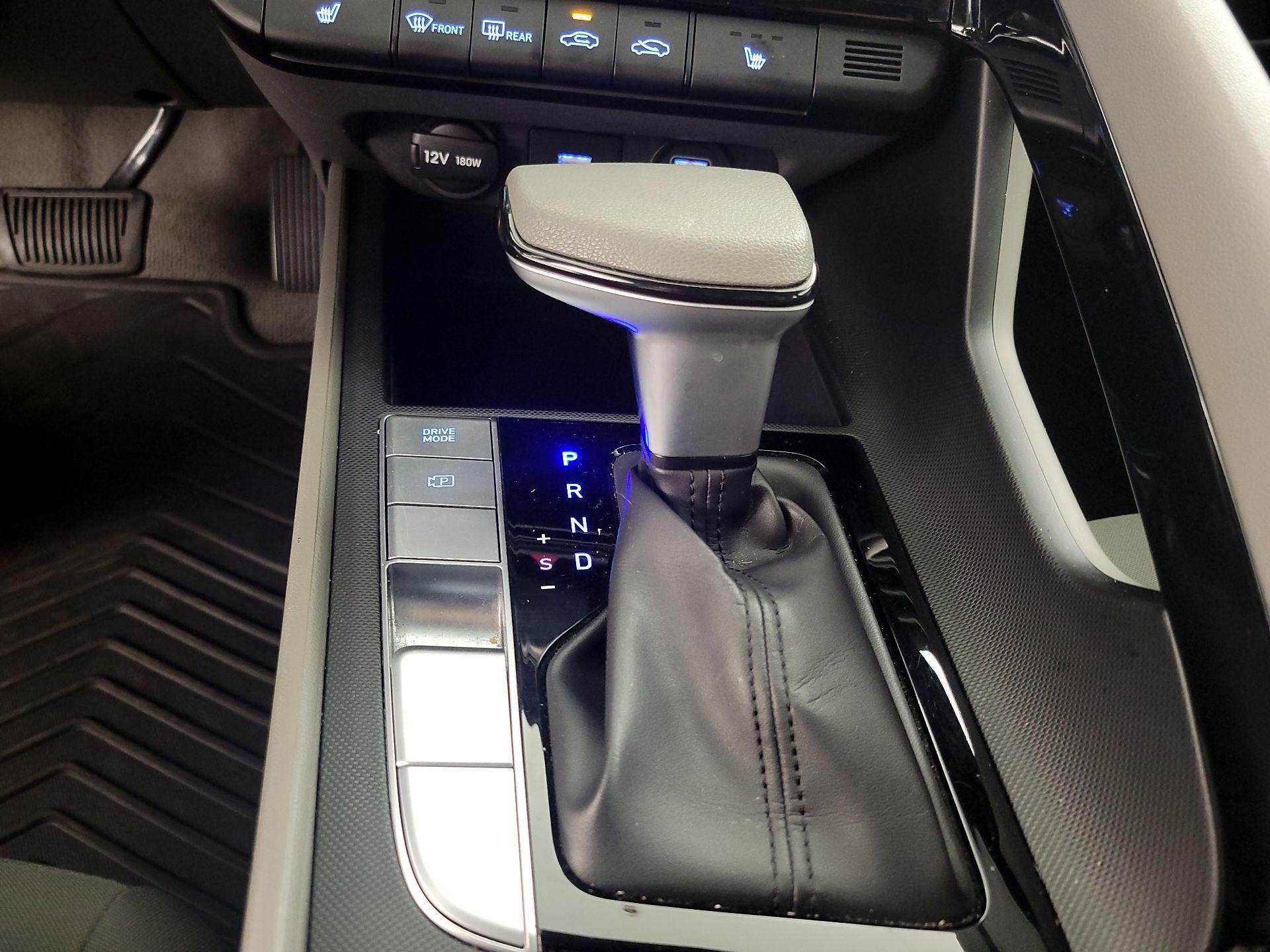 Thumbnail: 2023 Hyundai Elantra - 17