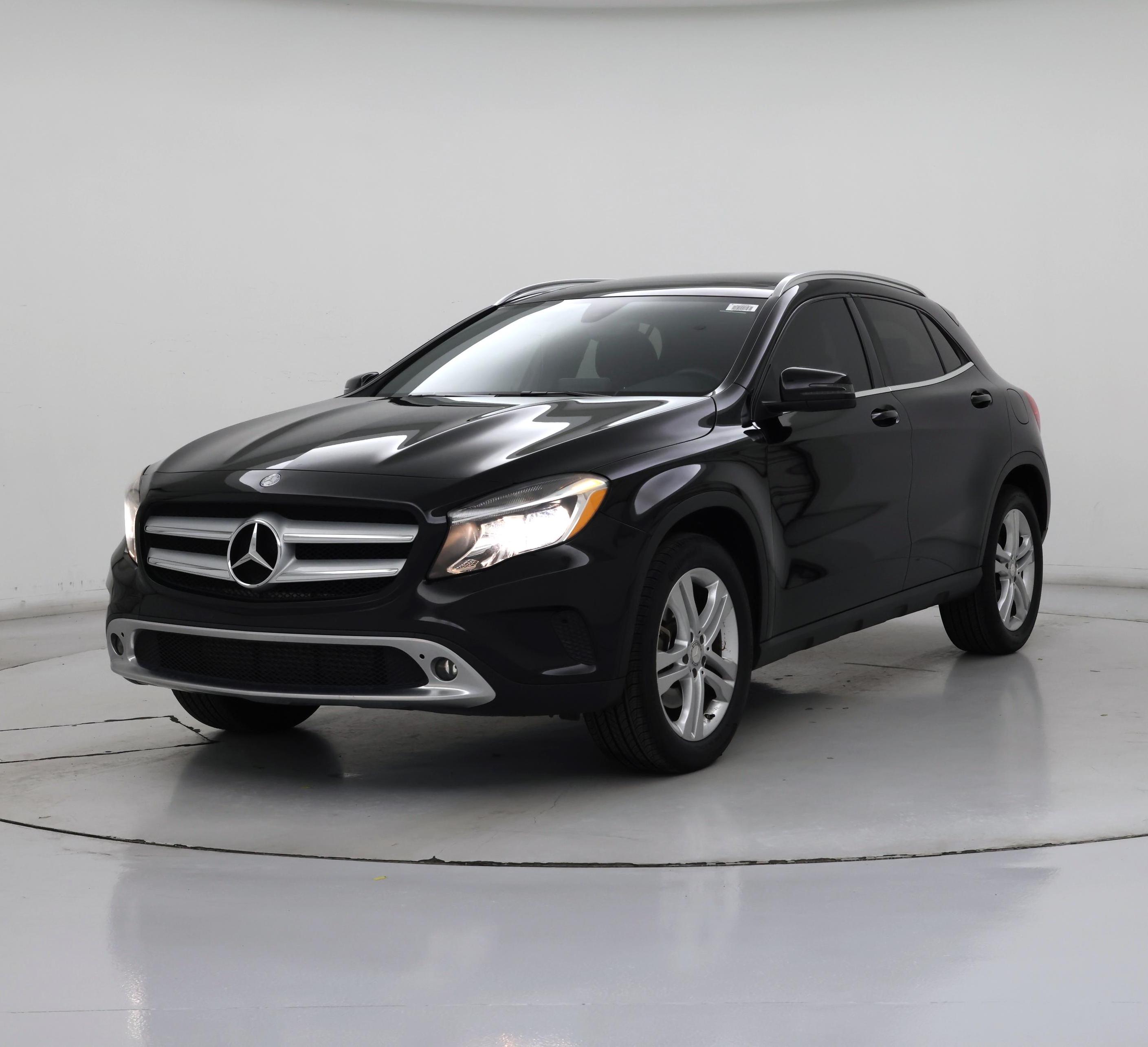 Thumbnail: 2017 Mercedes-Benz GLA - 4