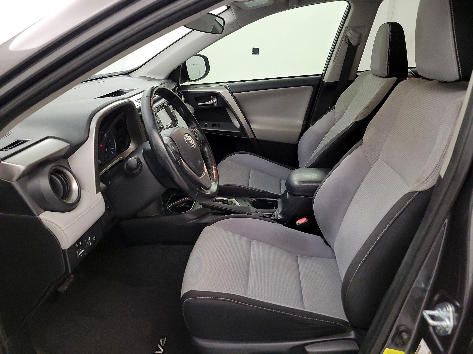 Thumbnail: 2018 Toyota RAV4 - 11