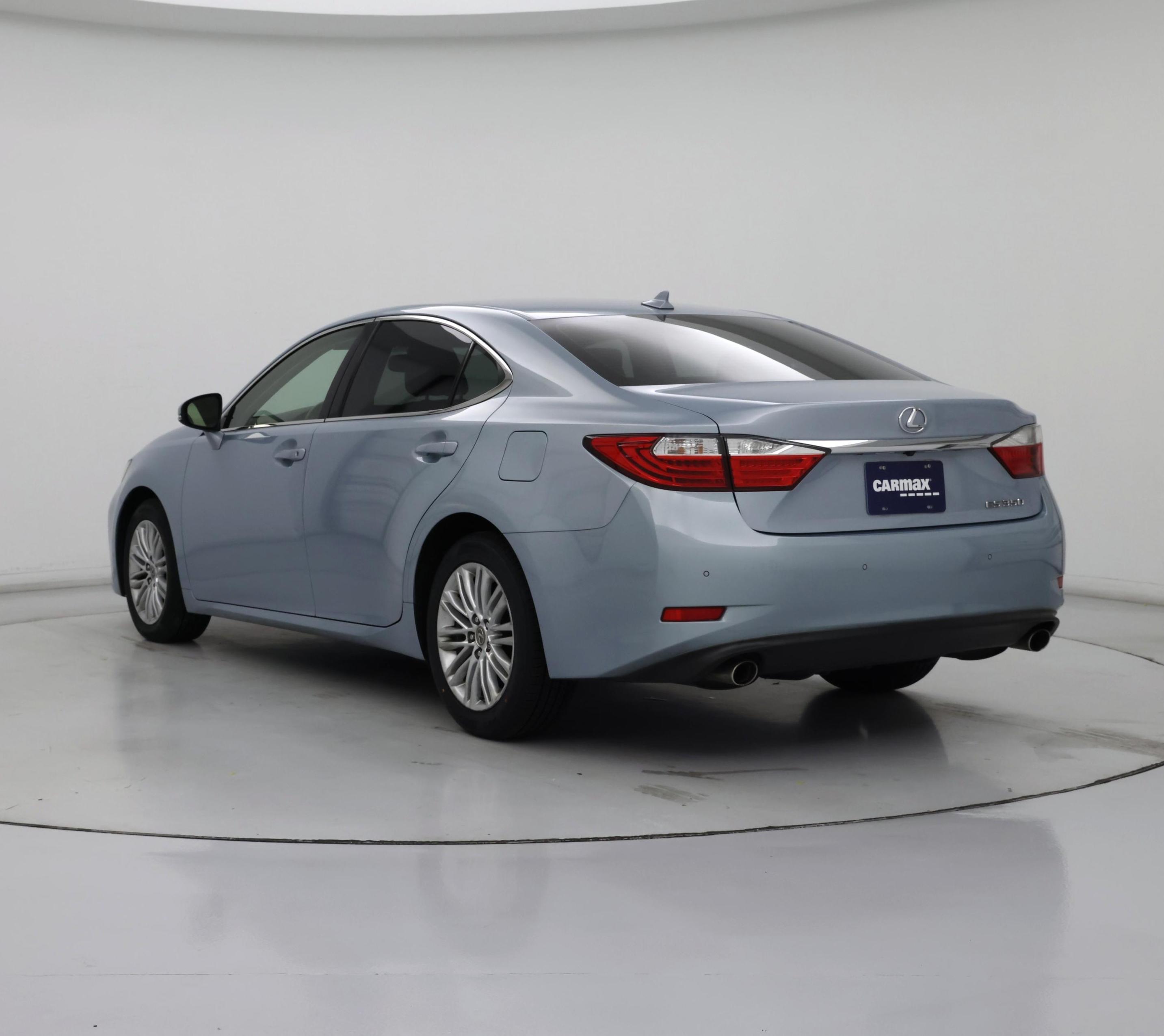 Thumbnail: 2014 Lexus ES - 2