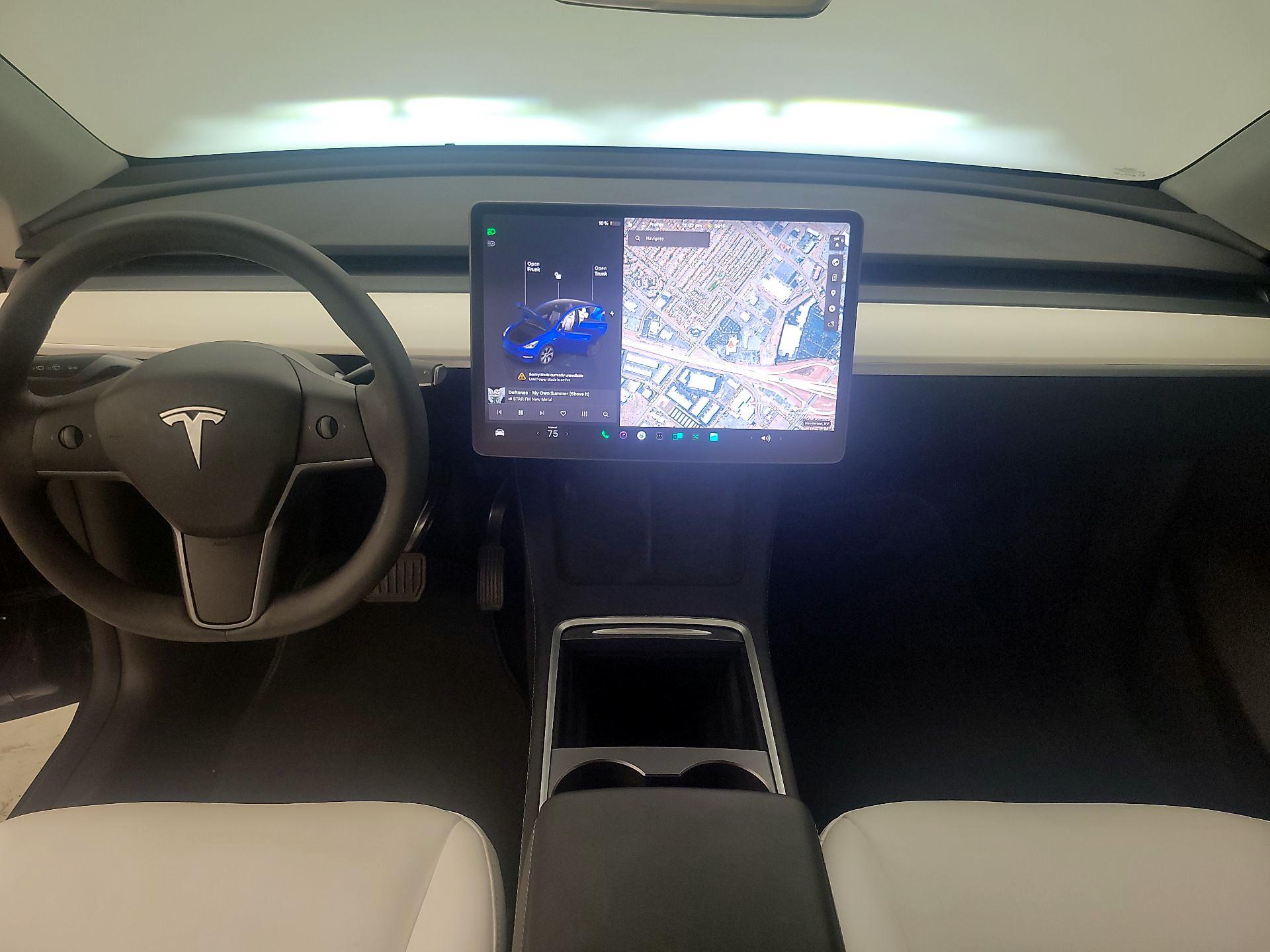 Thumbnail: 2024 Tesla Model Y - 9