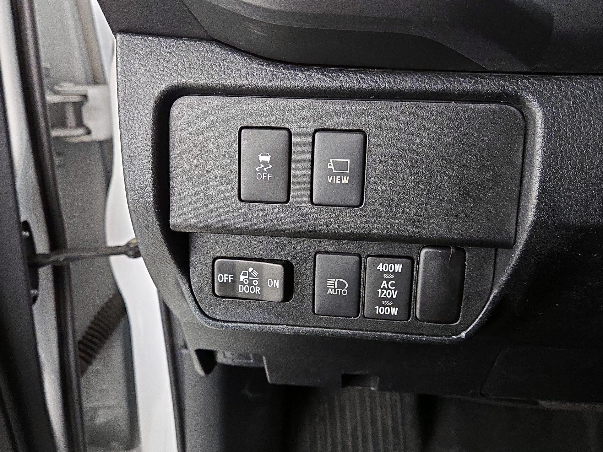 Thumbnail: 2020 Toyota Tacoma - 13