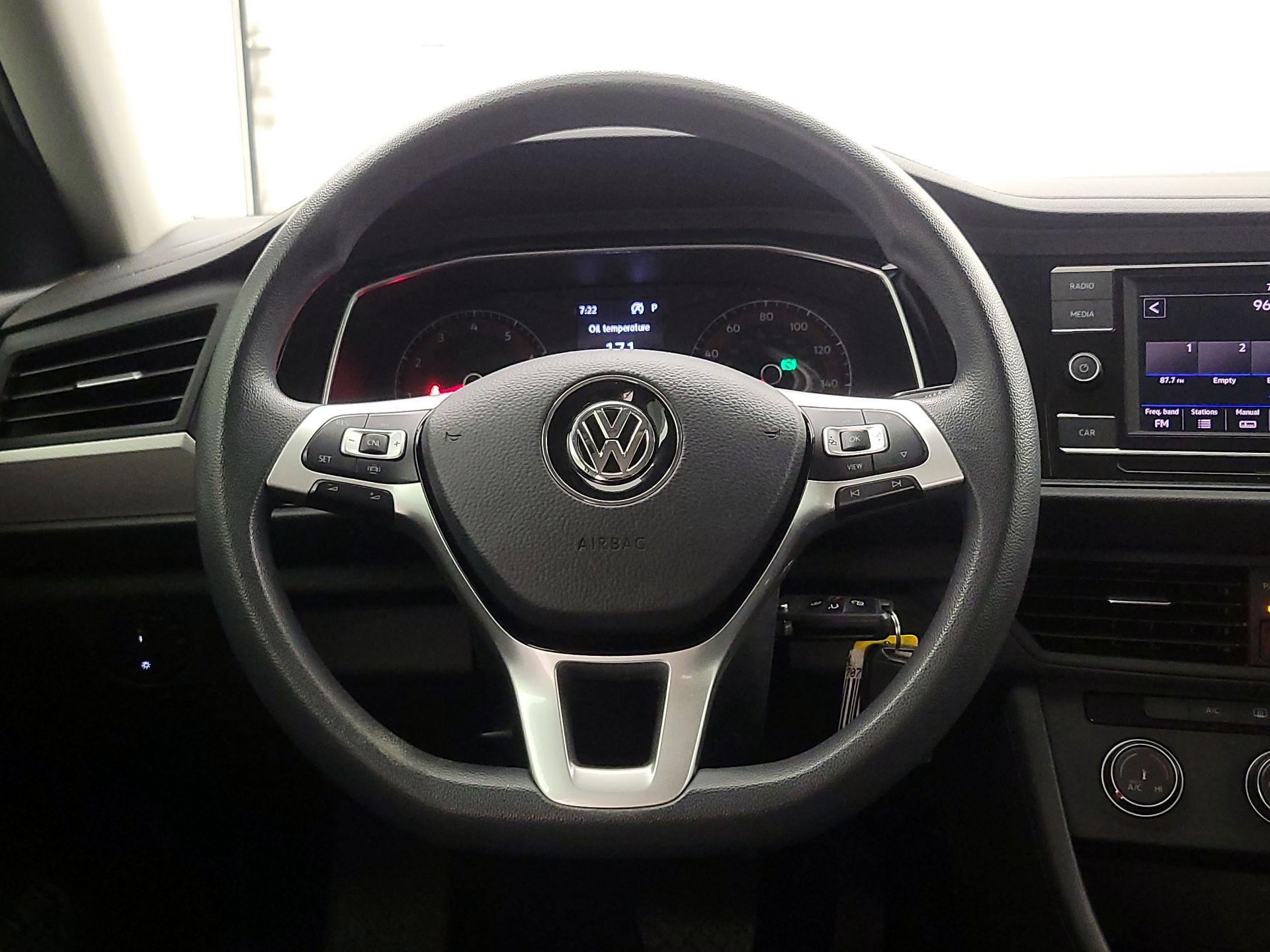 Thumbnail: 2019 Volkswagen Jetta - 10