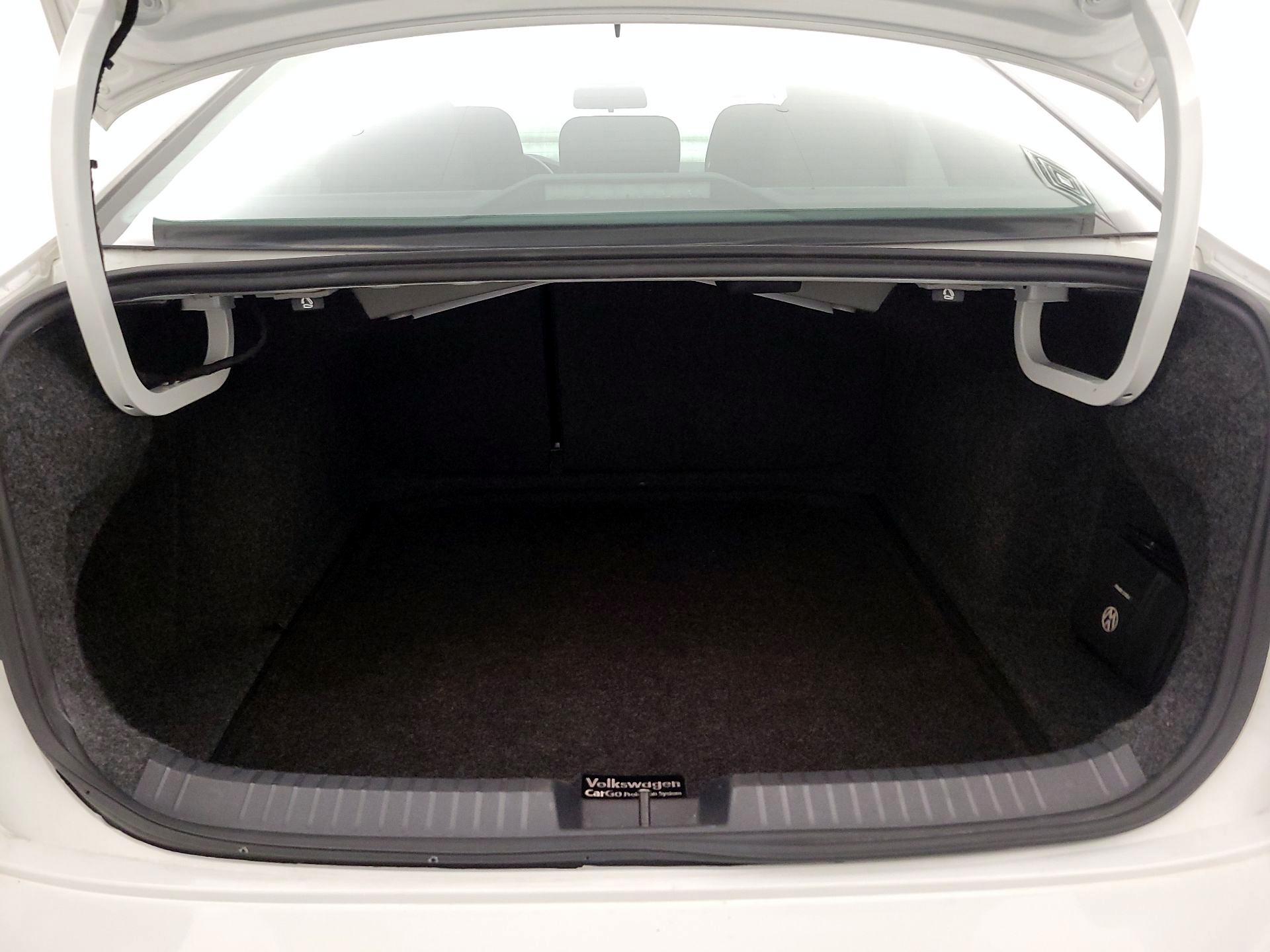 Thumbnail: 2019 Volkswagen Jetta - 20