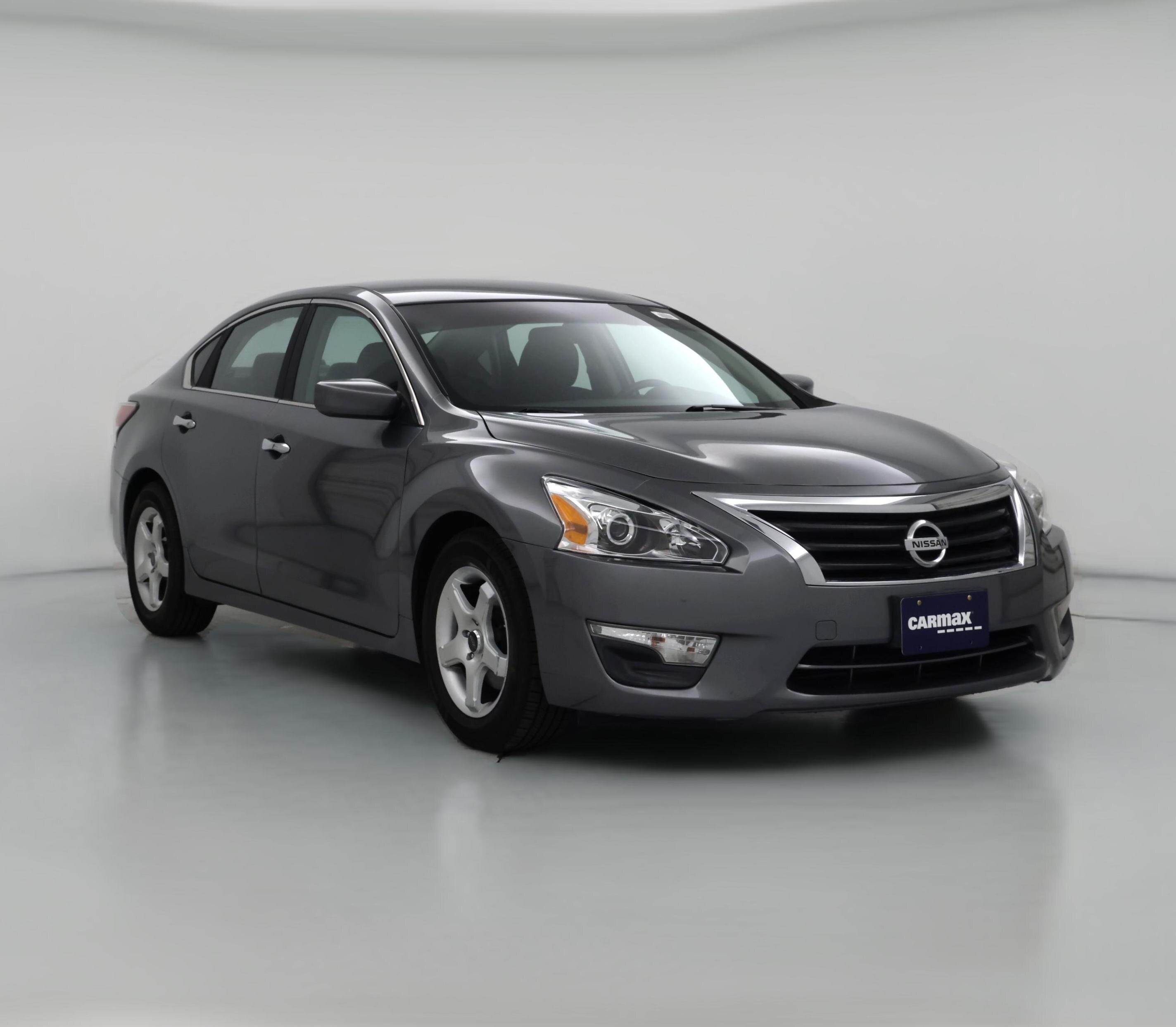 Thumbnail: 2015 Nissan Altima - 1