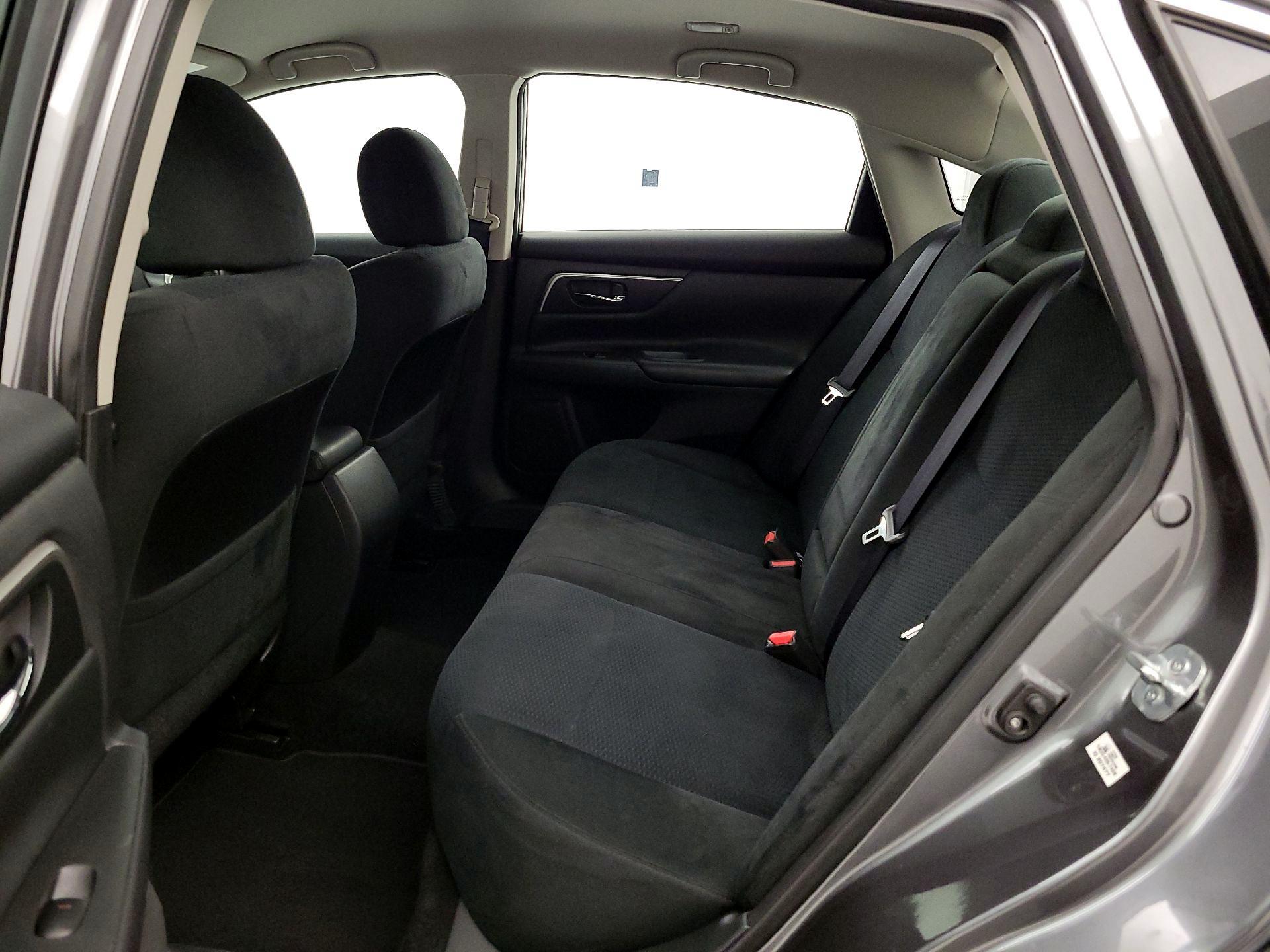 Thumbnail: 2015 Nissan Altima - 19