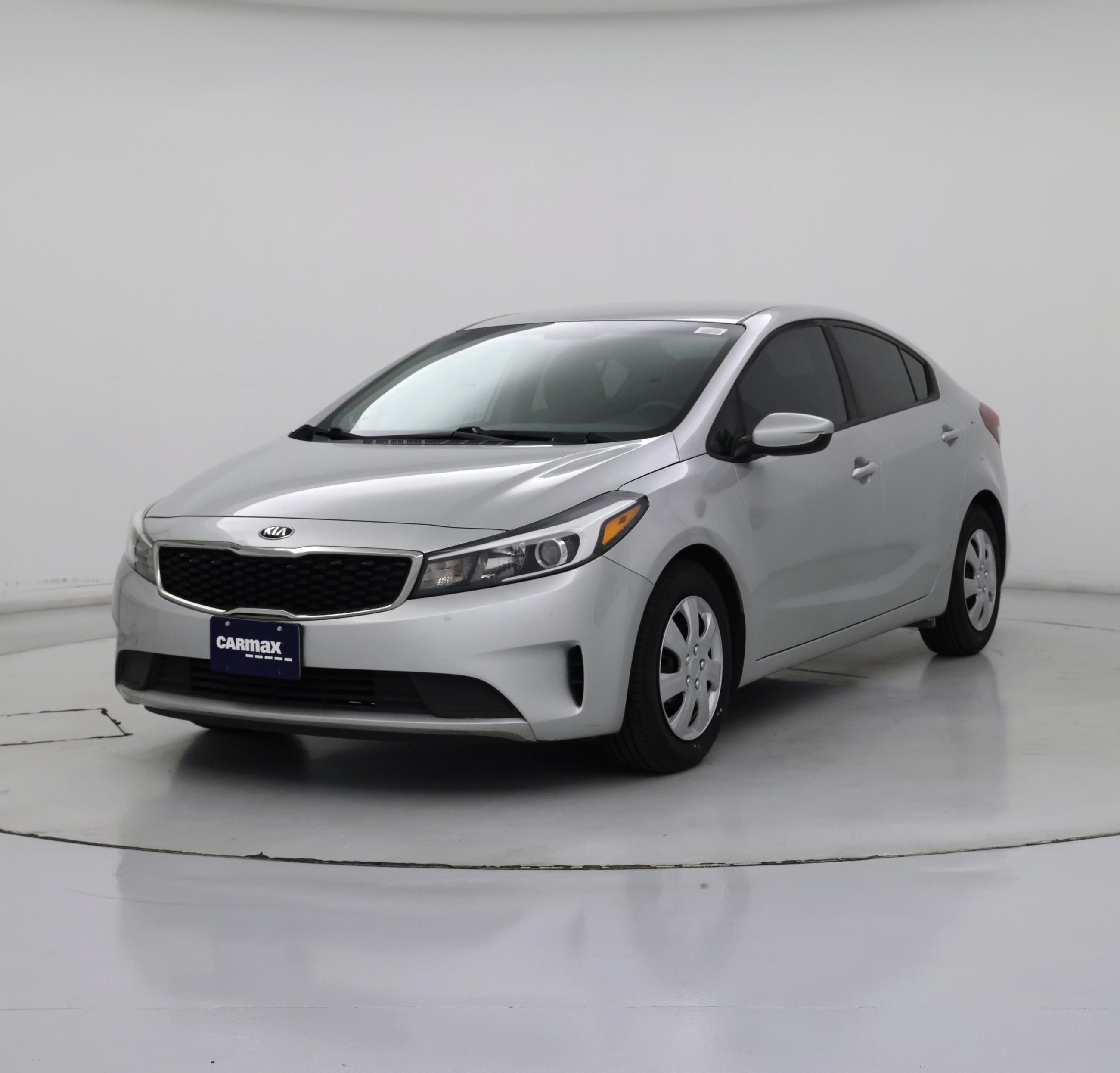 Thumbnail: 2018 Kia Forte - 4