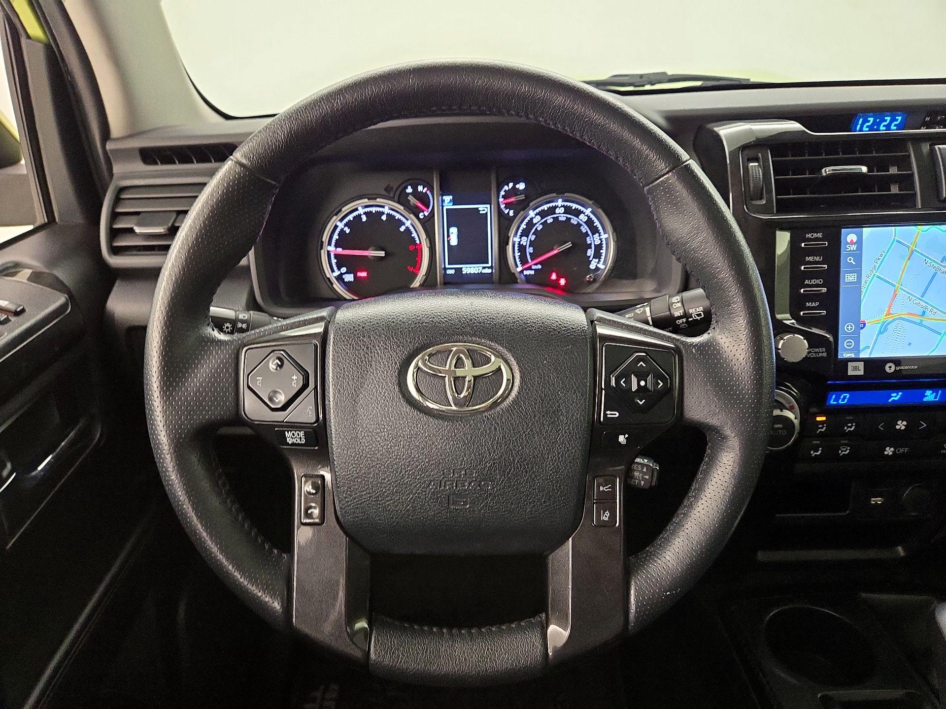 Thumbnail: 2022 Toyota 4Runner - 10