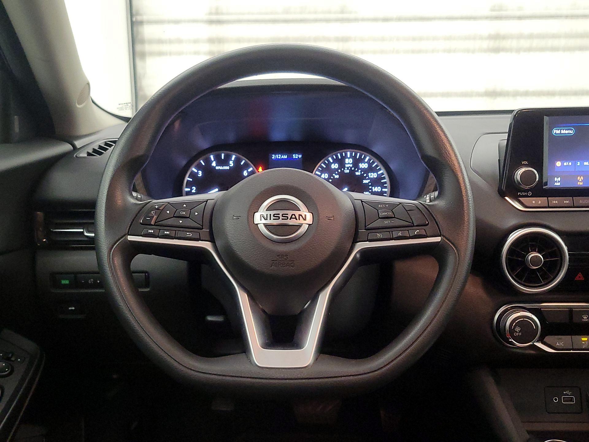 Thumbnail: 2020 Nissan Sentra - 10