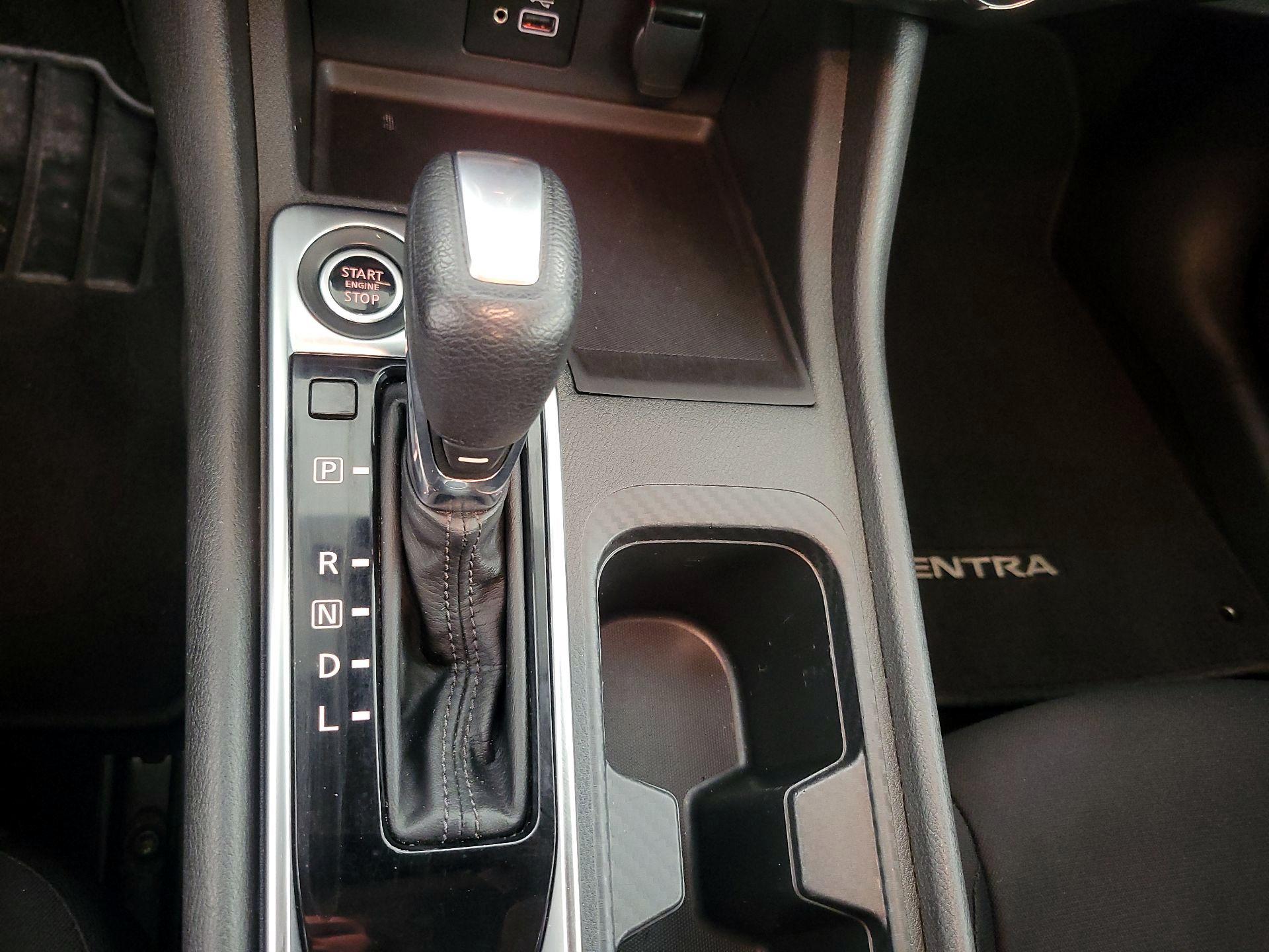 Thumbnail: 2020 Nissan Sentra - 17