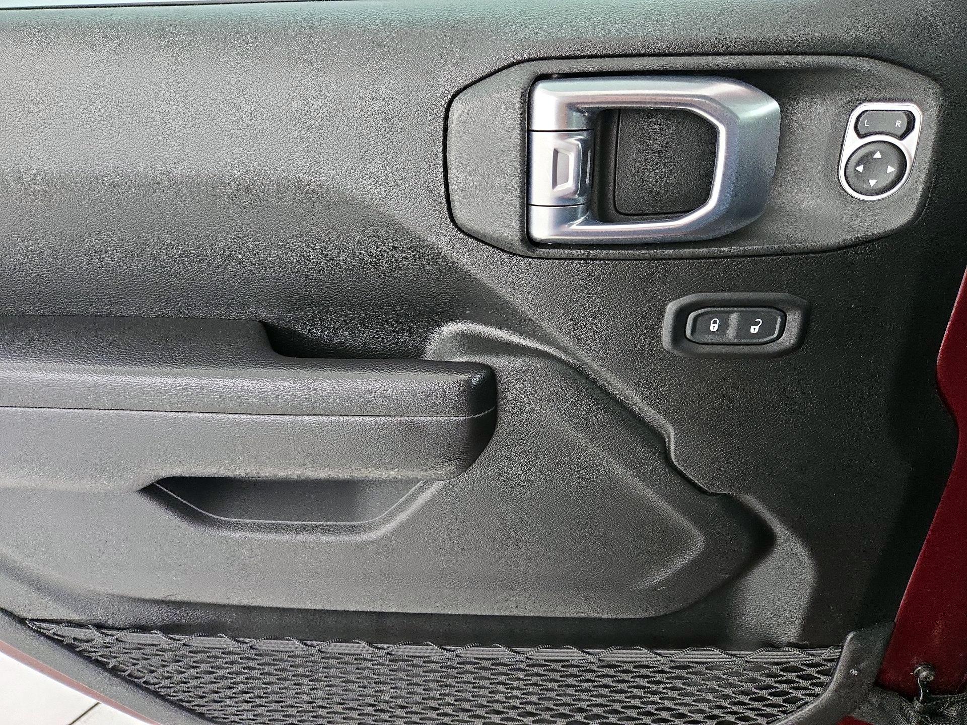 Thumbnail: 2021 Jeep Wrangler - 12