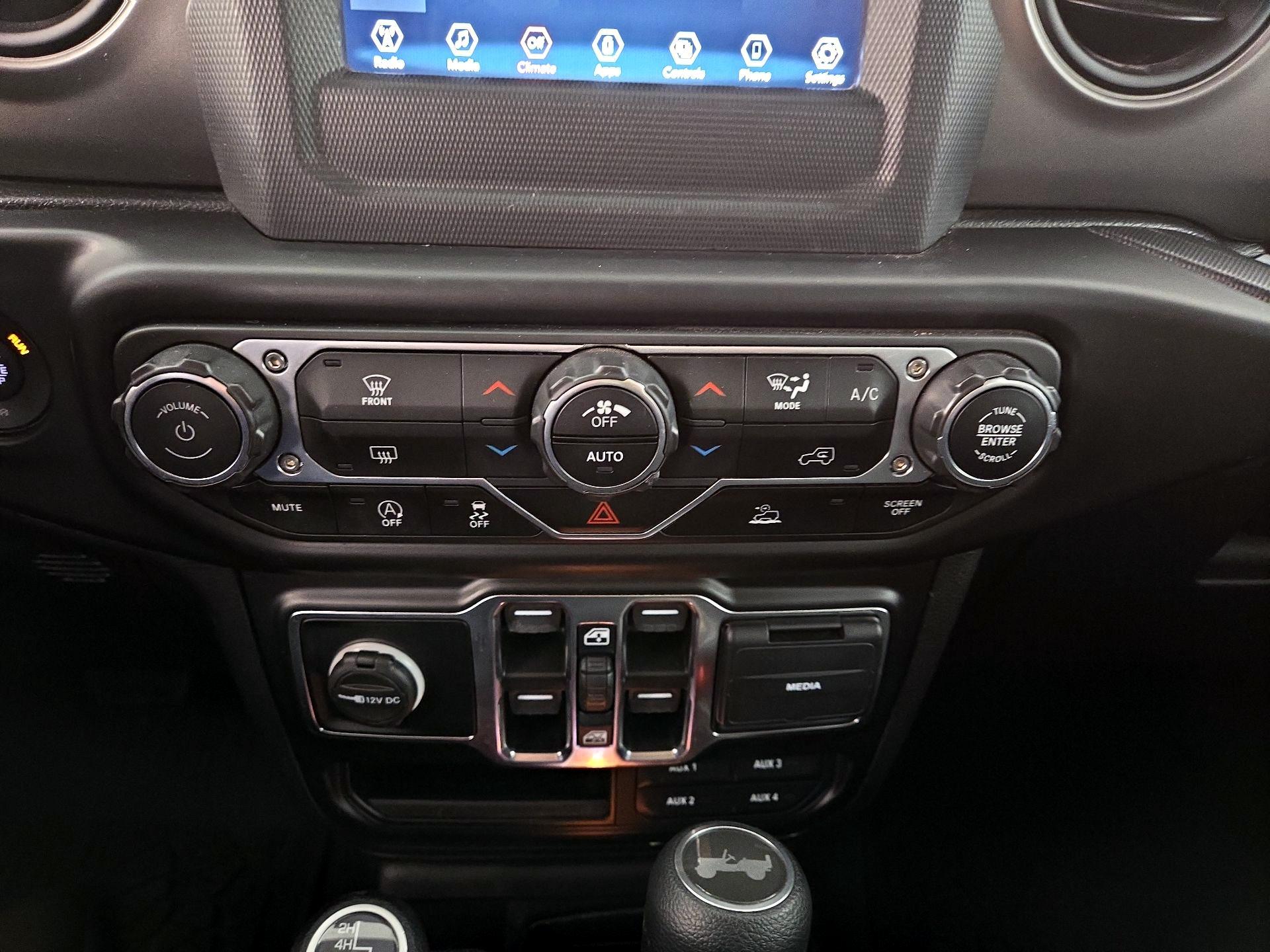 Thumbnail: 2021 Jeep Wrangler - 16