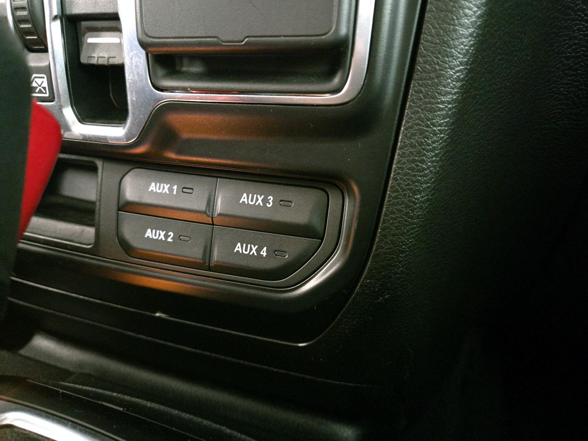 Thumbnail: 2021 Jeep Wrangler - 18