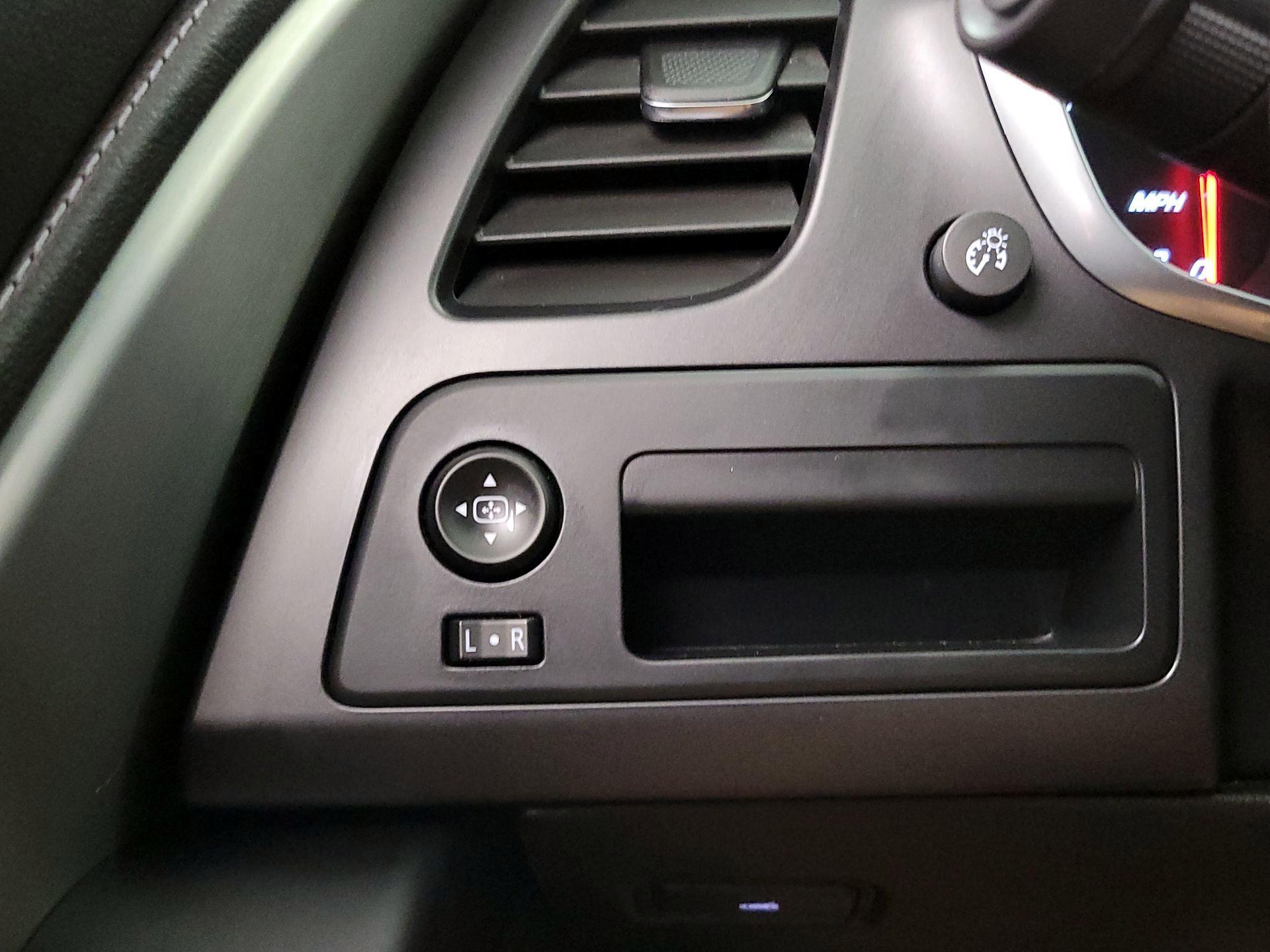 Thumbnail: 2016 Chevrolet Corvette - 13