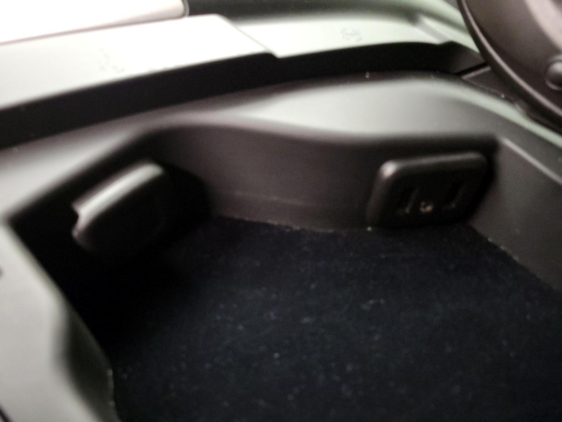 Thumbnail: 2016 Chevrolet Corvette - 18