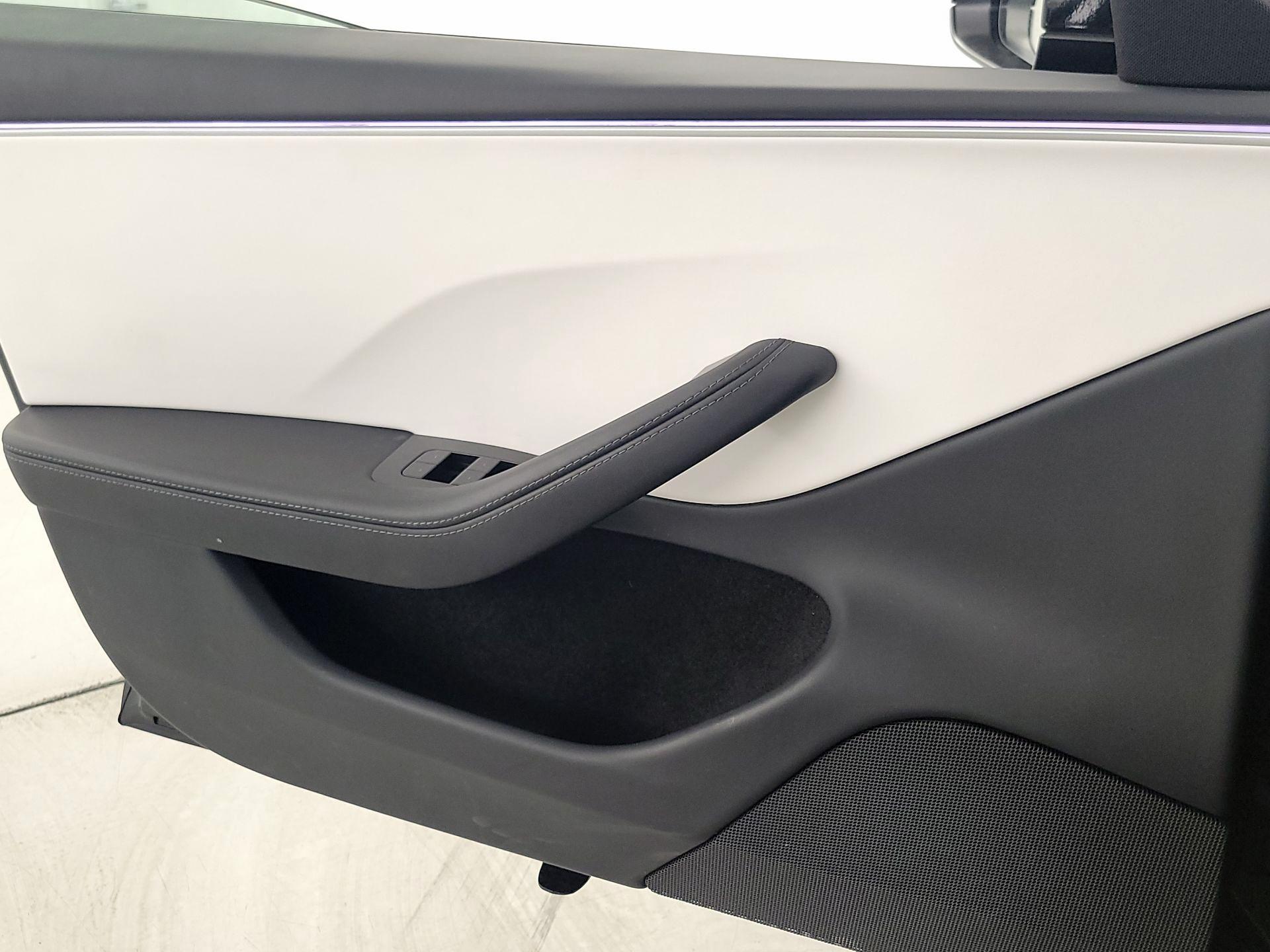 Thumbnail: 2024 Tesla Model 3 - 12