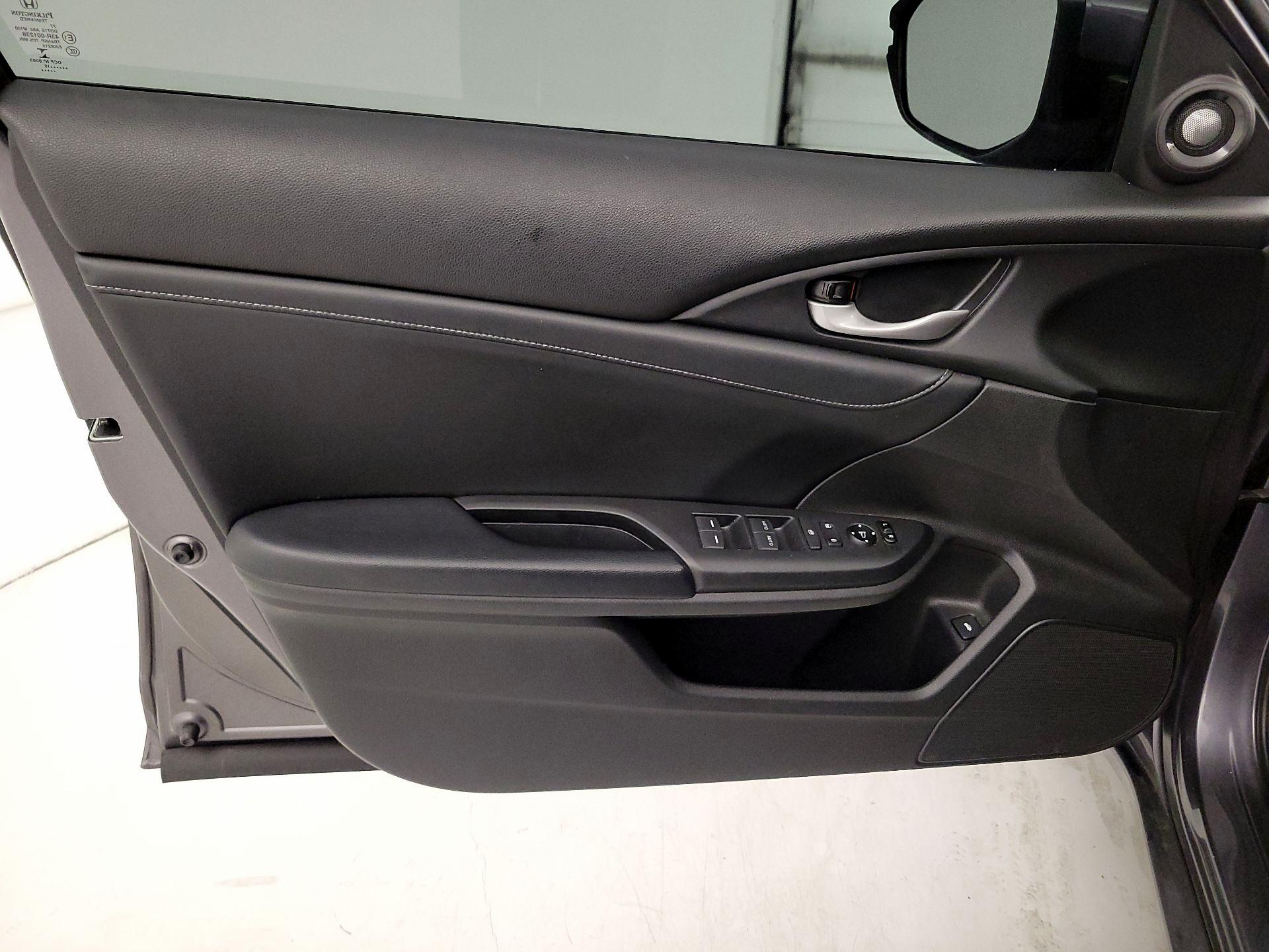 Thumbnail: 2019 Honda Insight - 12