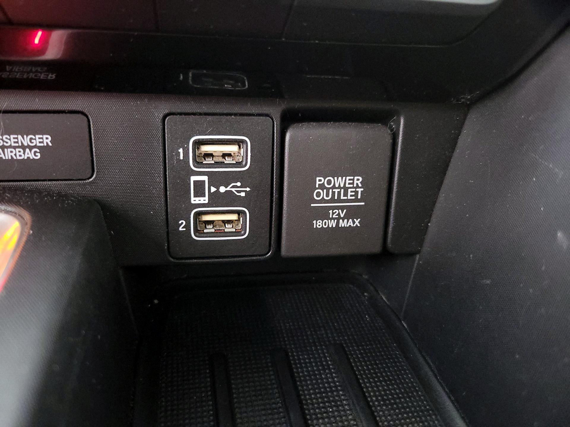 Thumbnail: 2019 Honda Insight - 19