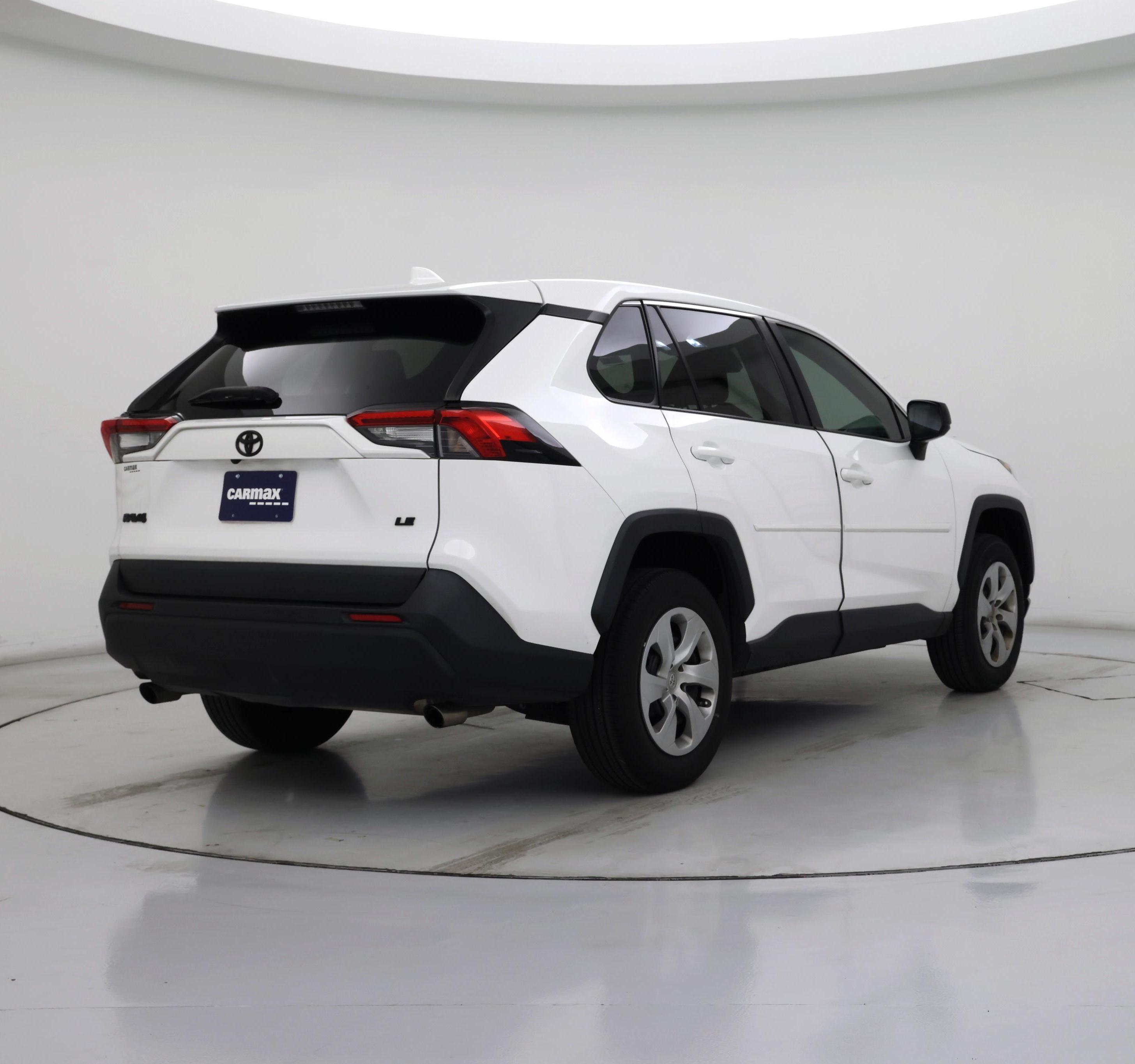 Thumbnail: 2022 Toyota RAV4 - 8