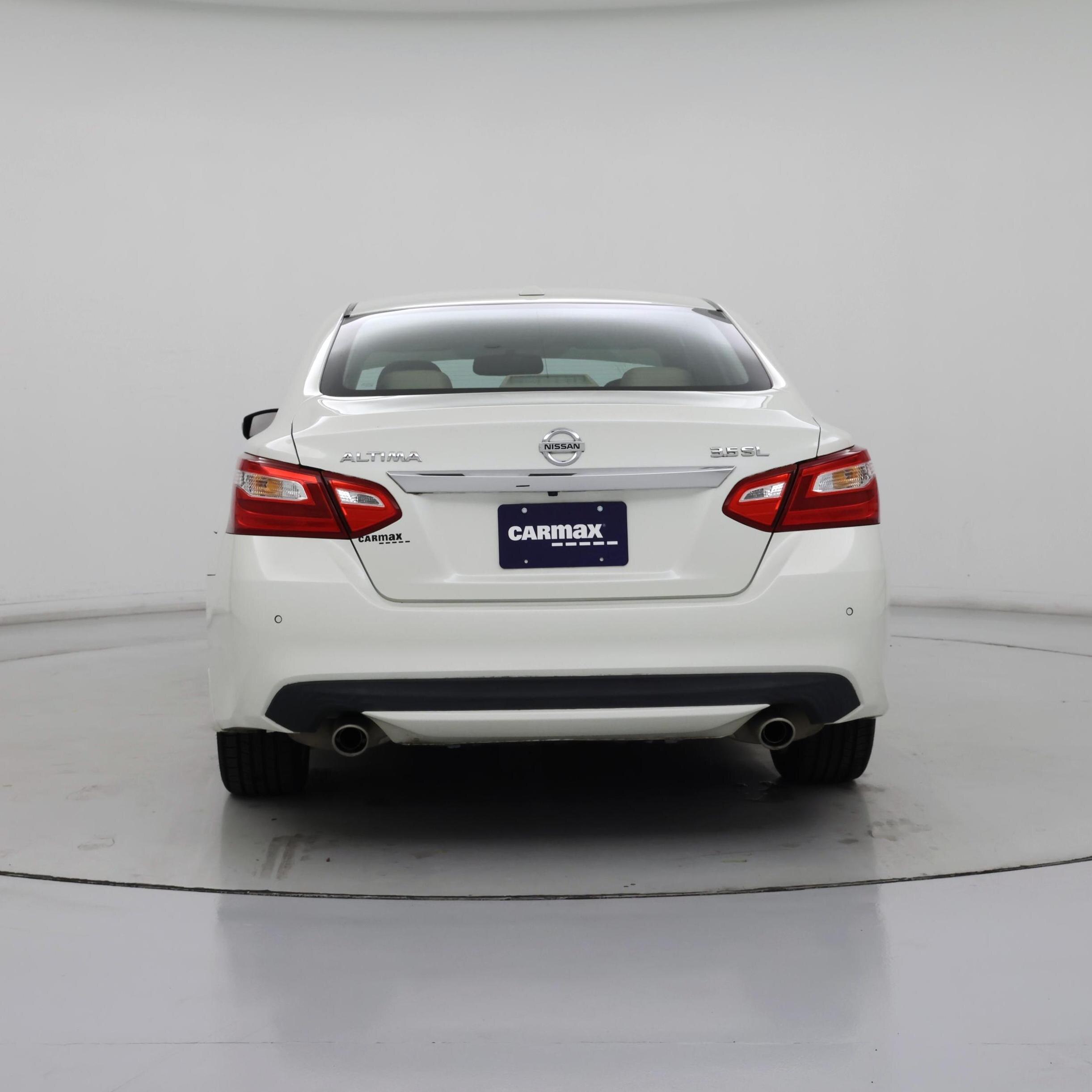 Thumbnail: 2017 Nissan Altima - 6