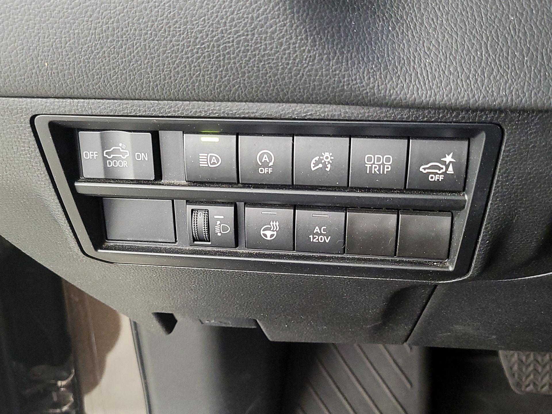 Thumbnail: 2023 Toyota Tundra - 13