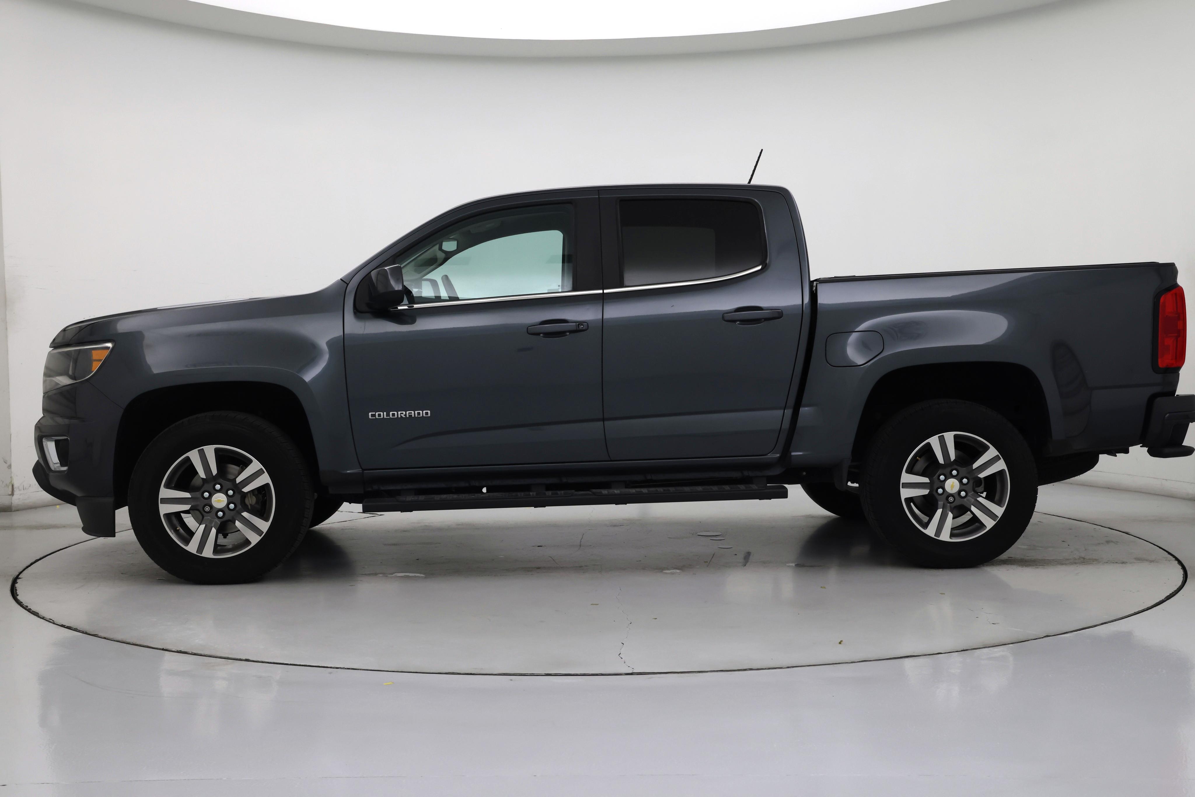 Thumbnail: 2015 Chevrolet Colorado - 3