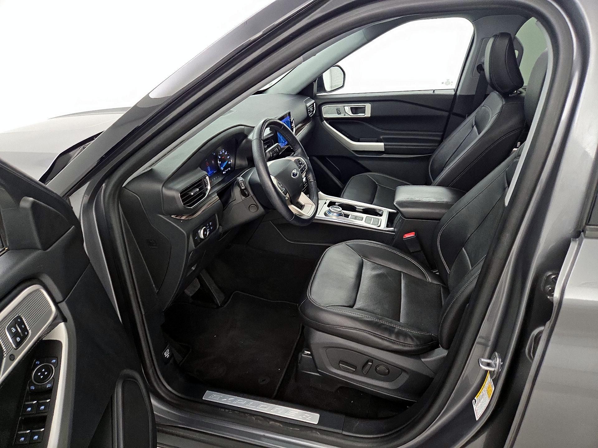 Thumbnail: 2021 Ford Explorer - 11