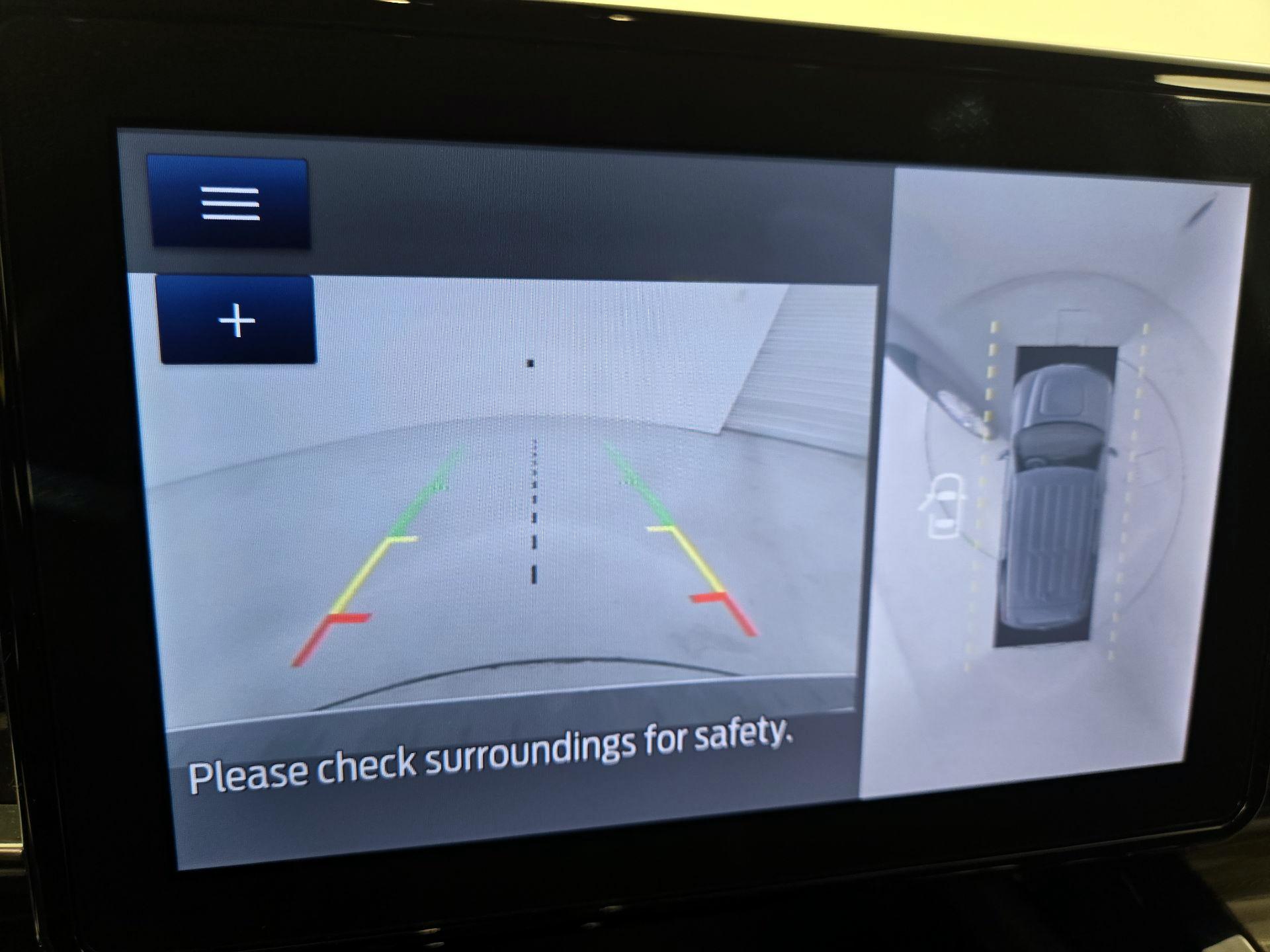 Thumbnail: 2021 Ford Explorer - 15