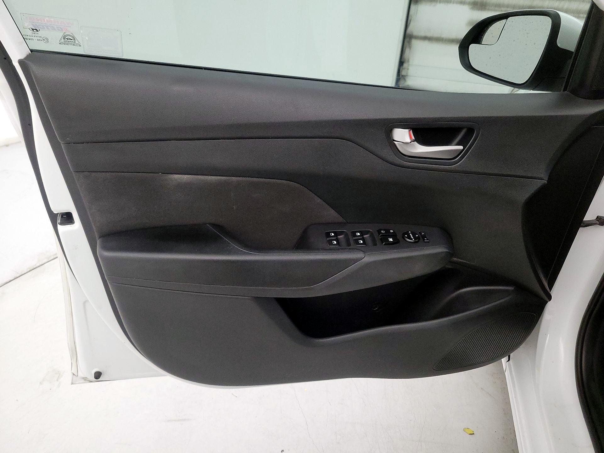 Thumbnail: 2018 Hyundai Accent - 12