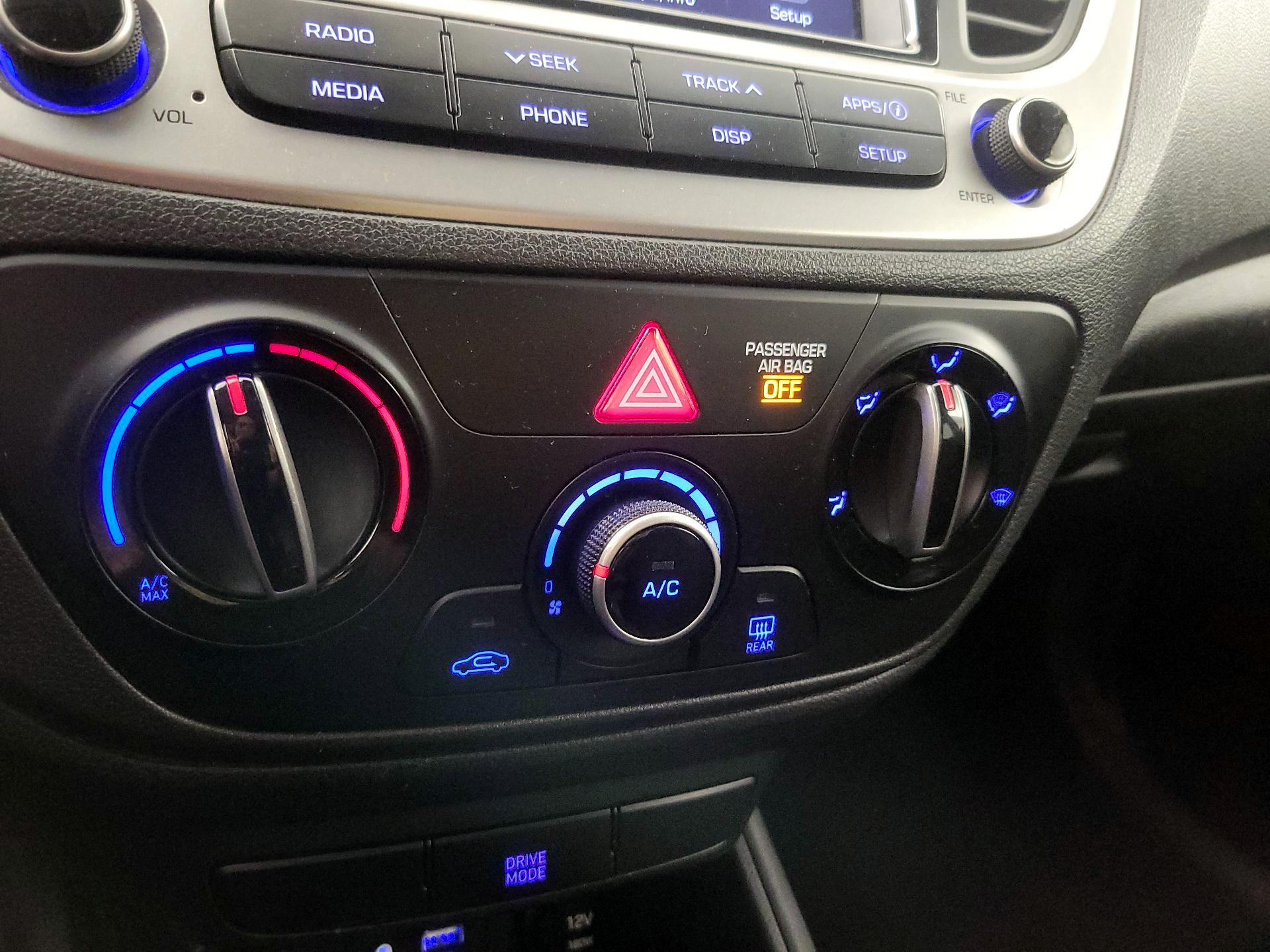 Thumbnail: 2018 Hyundai Accent - 16