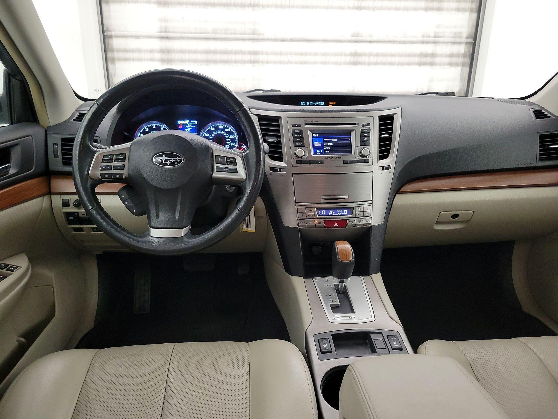 Thumbnail: 2014 Subaru Outback - 9