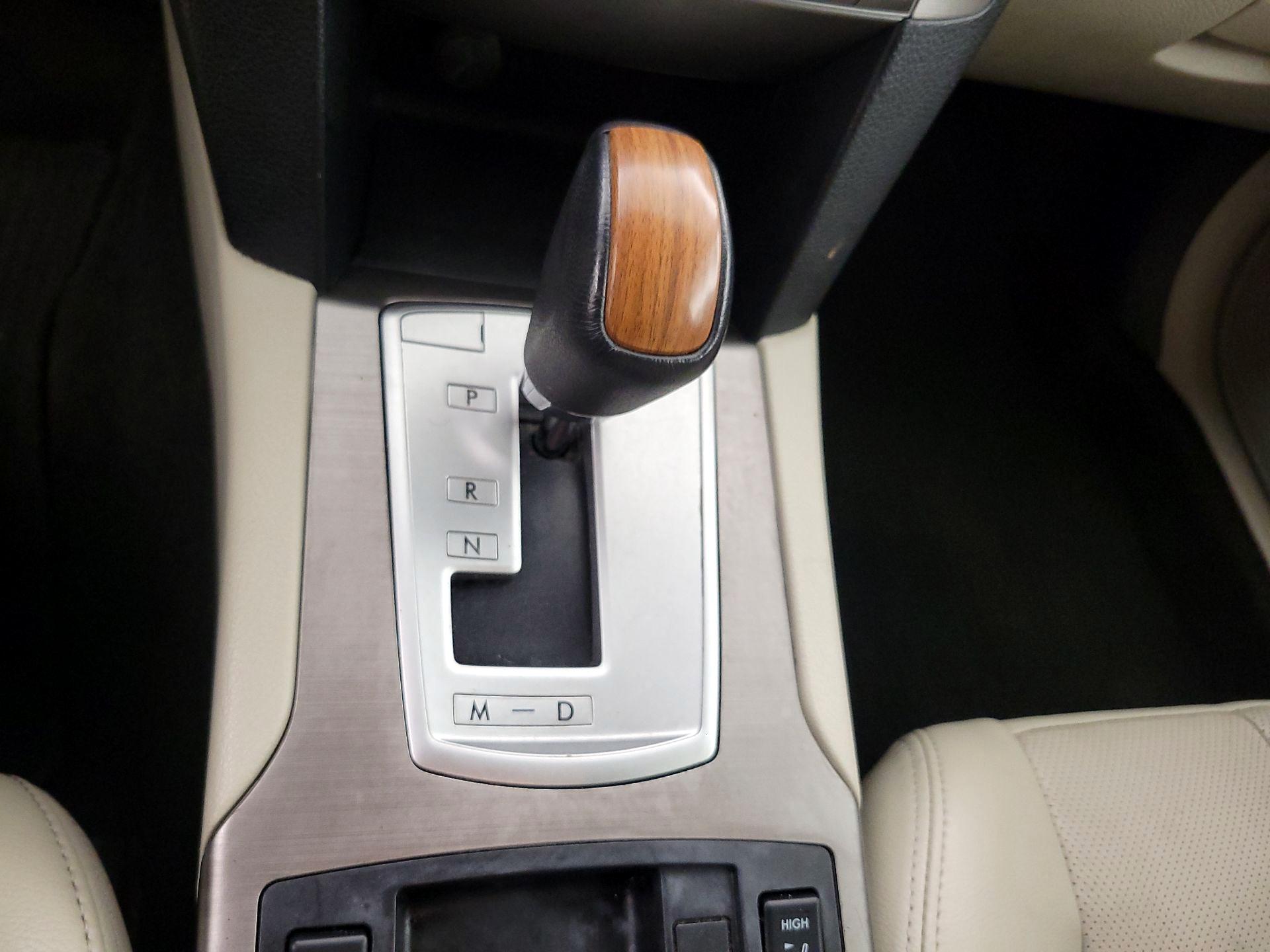 Thumbnail: 2014 Subaru Outback - 17