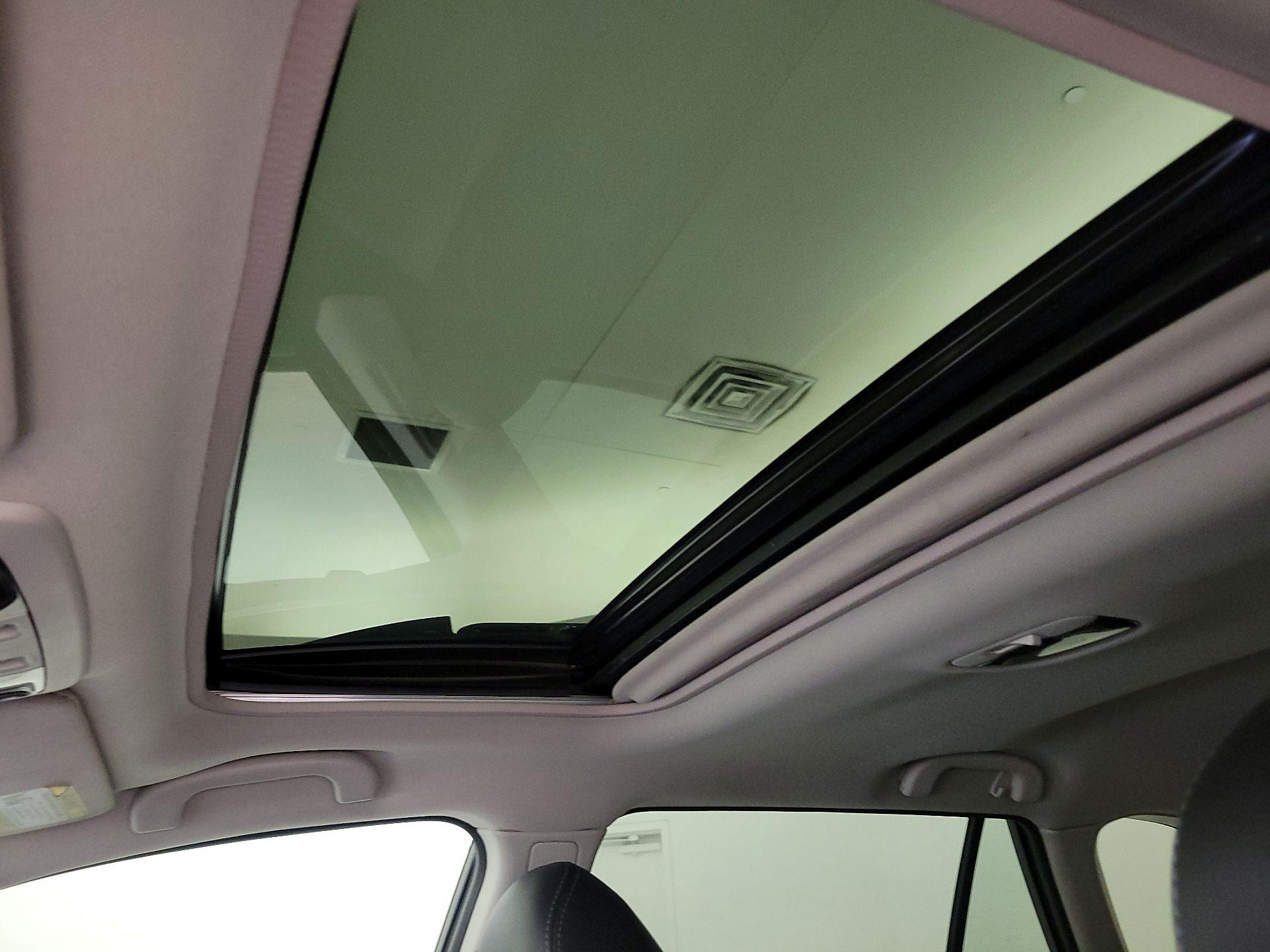 Thumbnail: 2017 Subaru Outback - 20