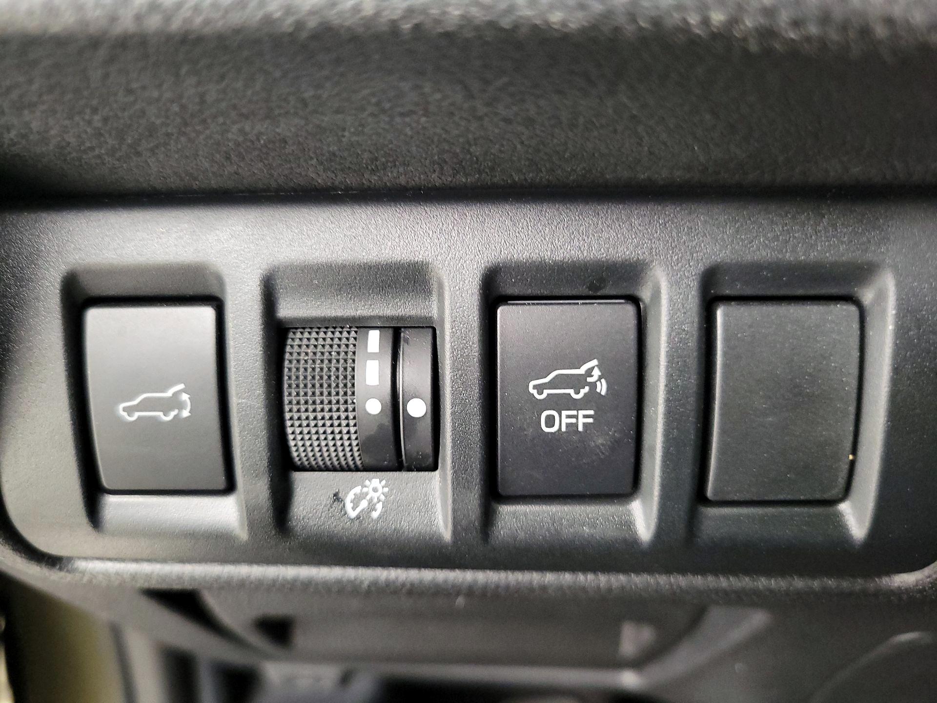 Thumbnail: 2022 Subaru Outback - 13