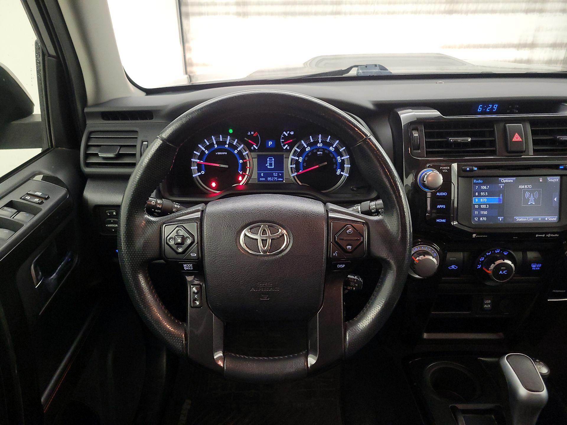 Thumbnail: 2016 Toyota 4Runner - 10