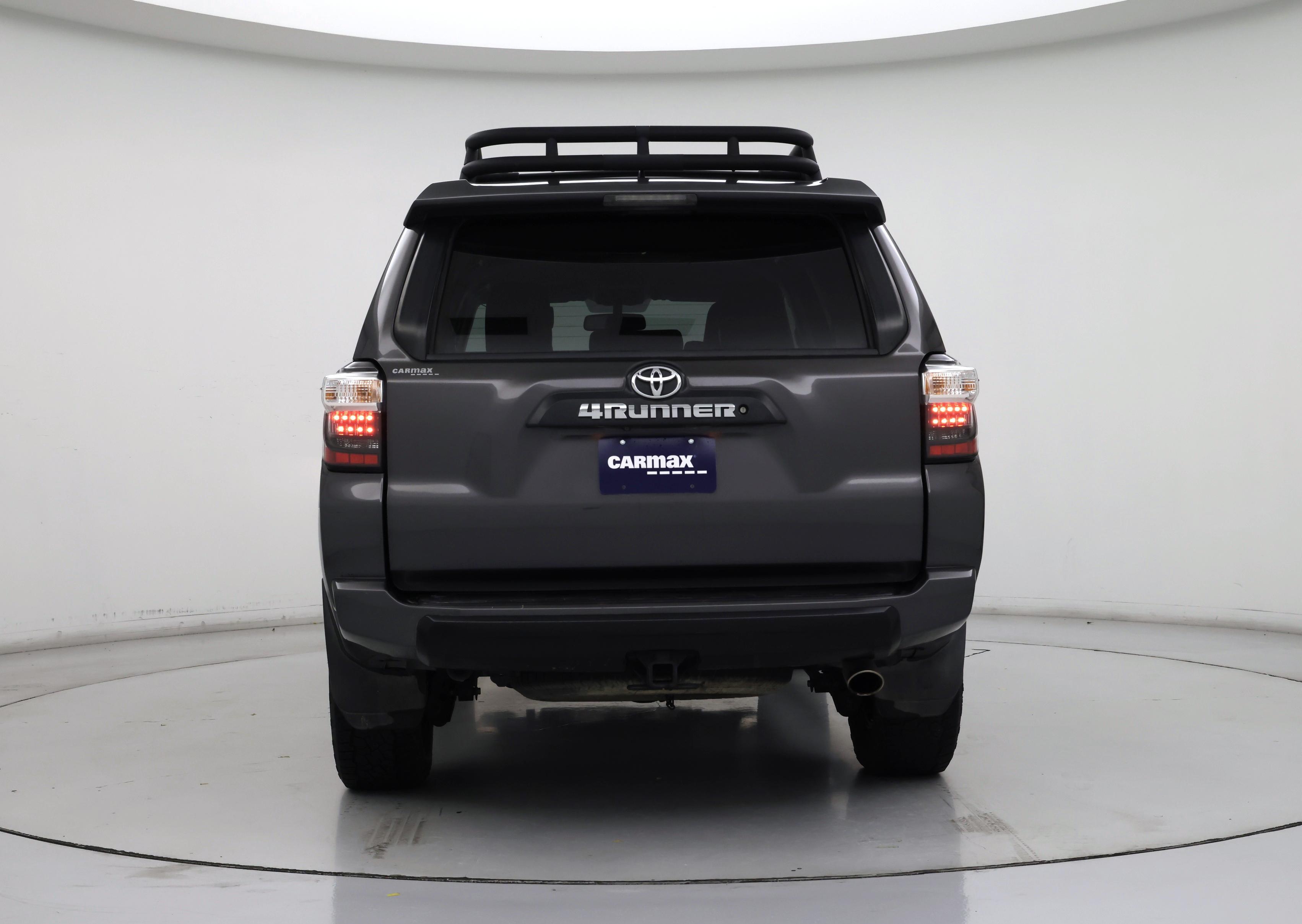 Thumbnail: 2016 Toyota 4Runner - 6