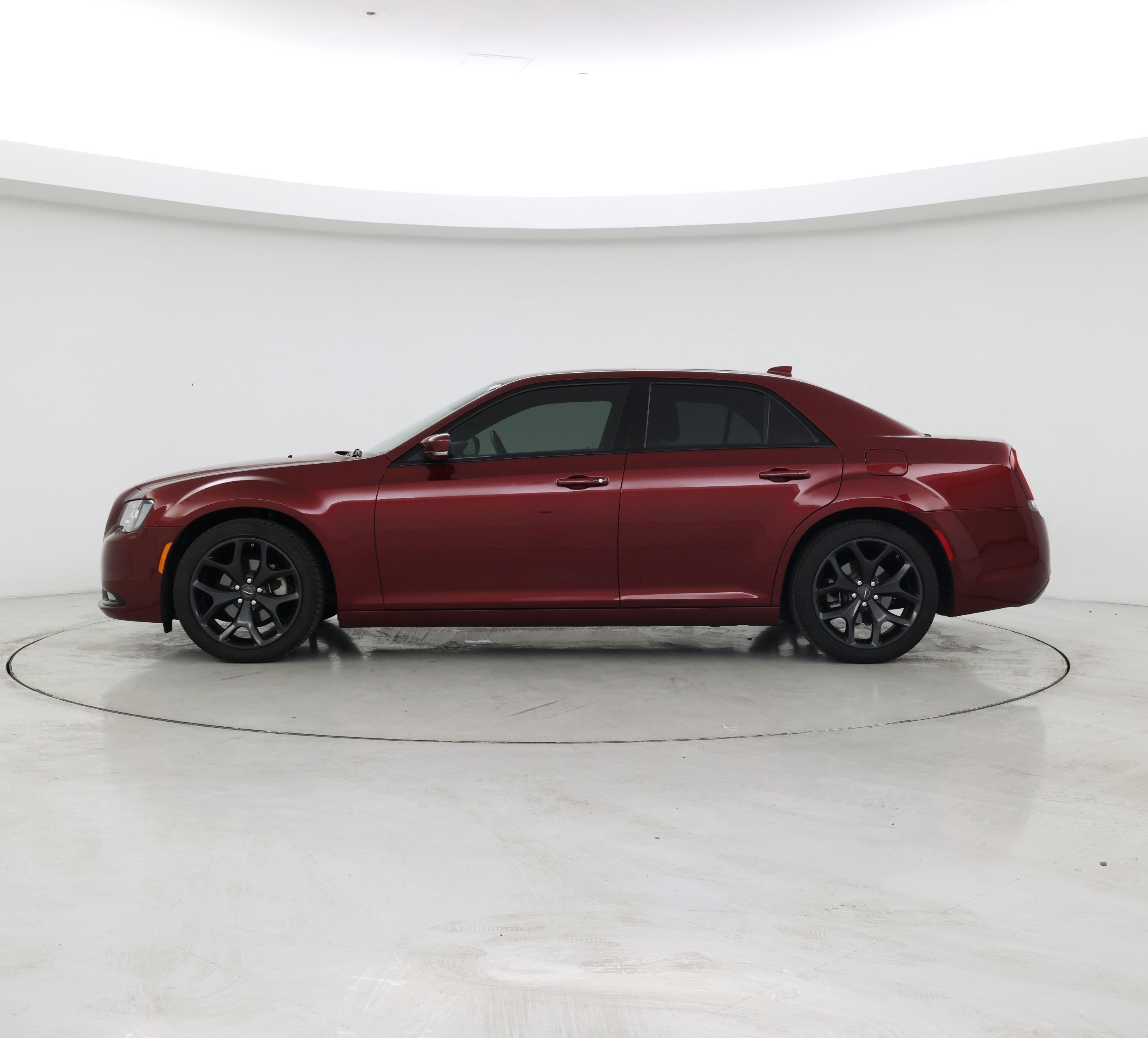 Thumbnail: 2022 Chrysler 300 - 3