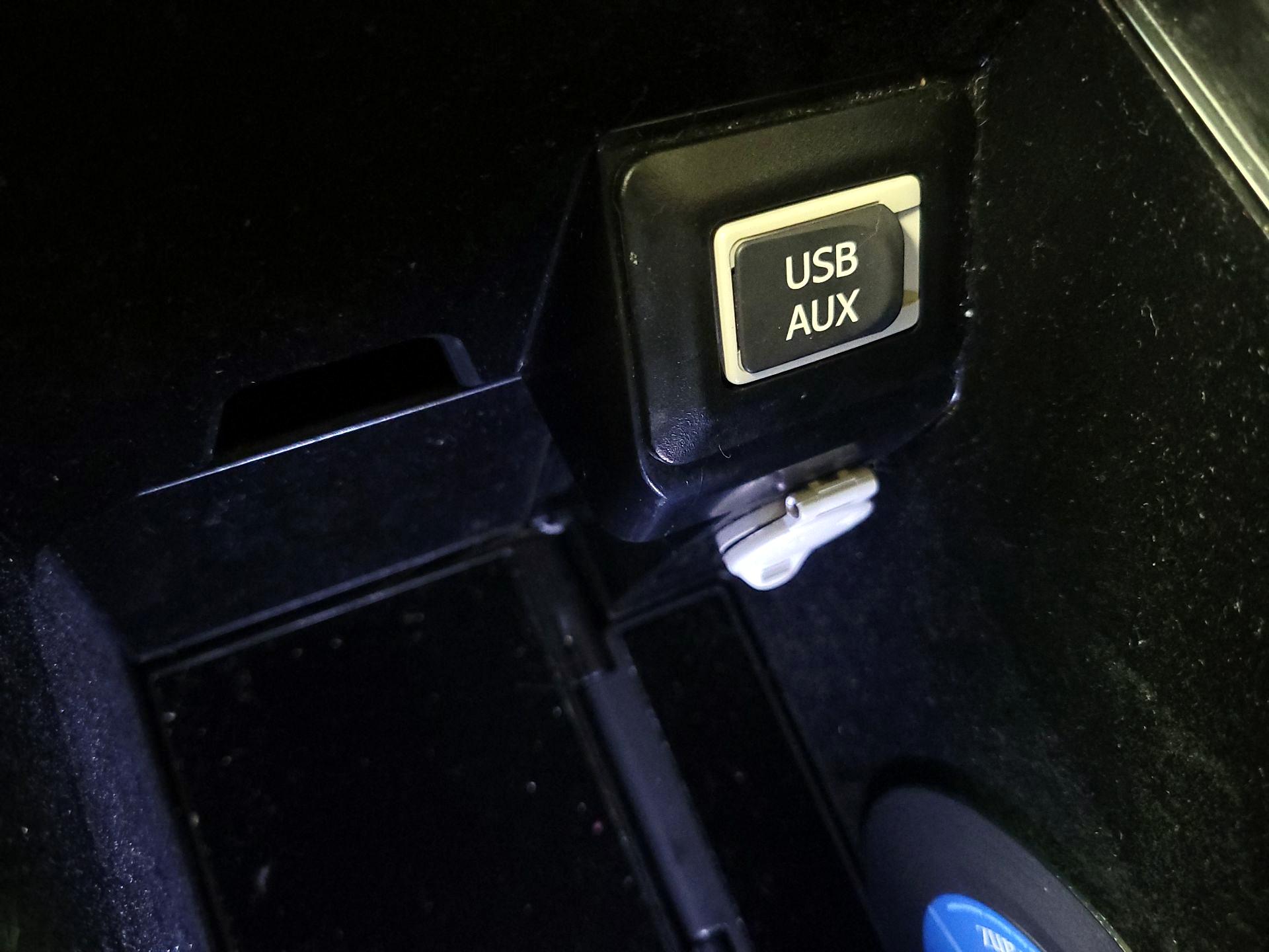 Thumbnail: 2015 Lexus RX - 18